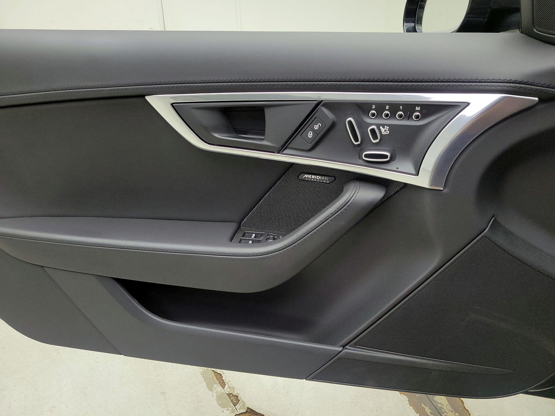 Thumbnail: 2019 Jaguar F-Type - 12