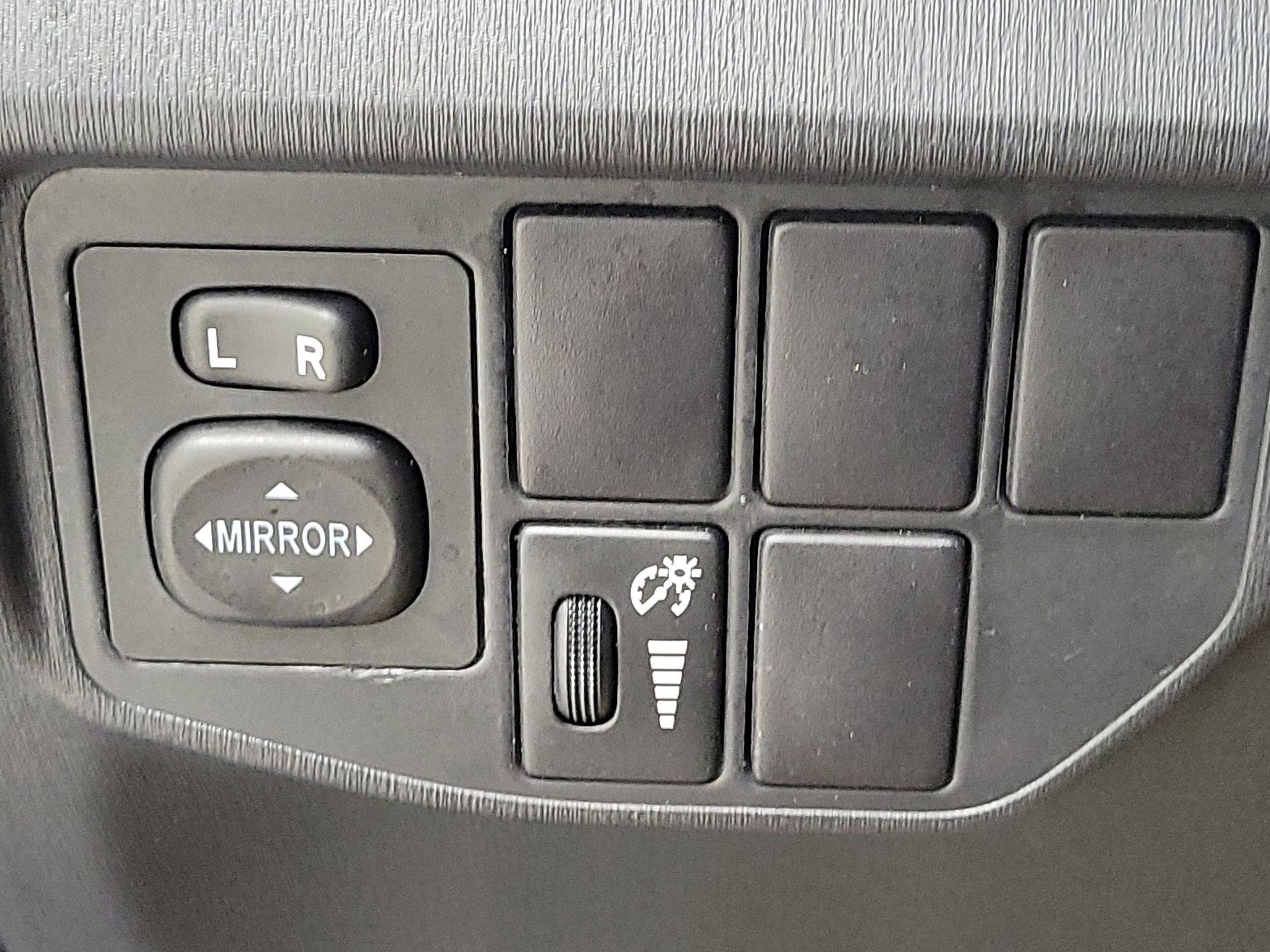 Thumbnail: 2014 Toyota Prius - 13