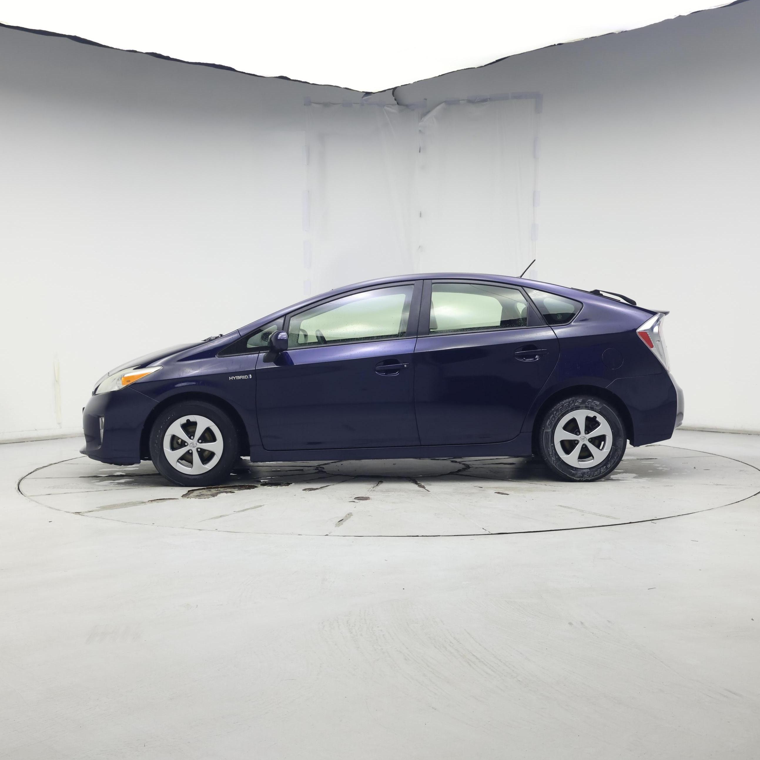 Thumbnail: 2014 Toyota Prius - 3