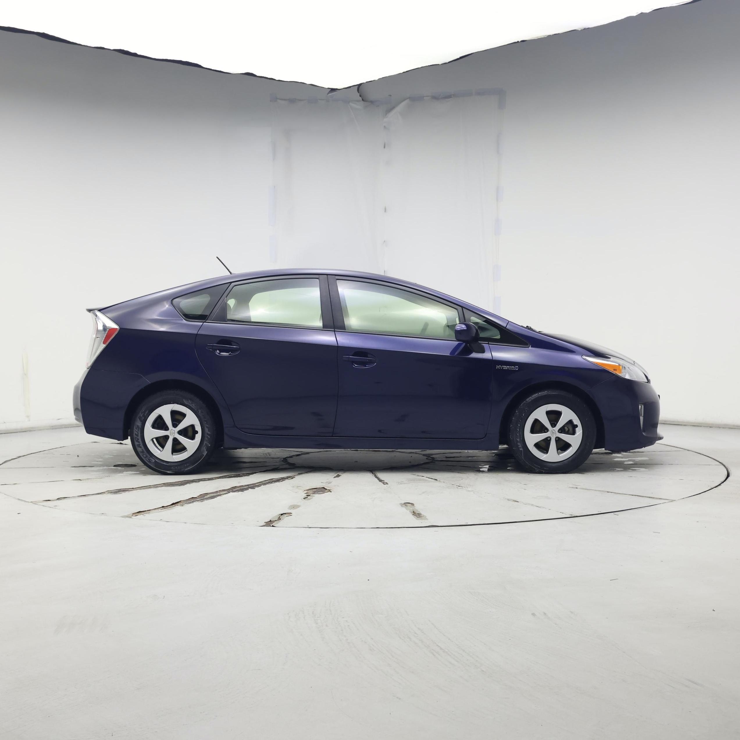 Thumbnail: 2014 Toyota Prius - 7