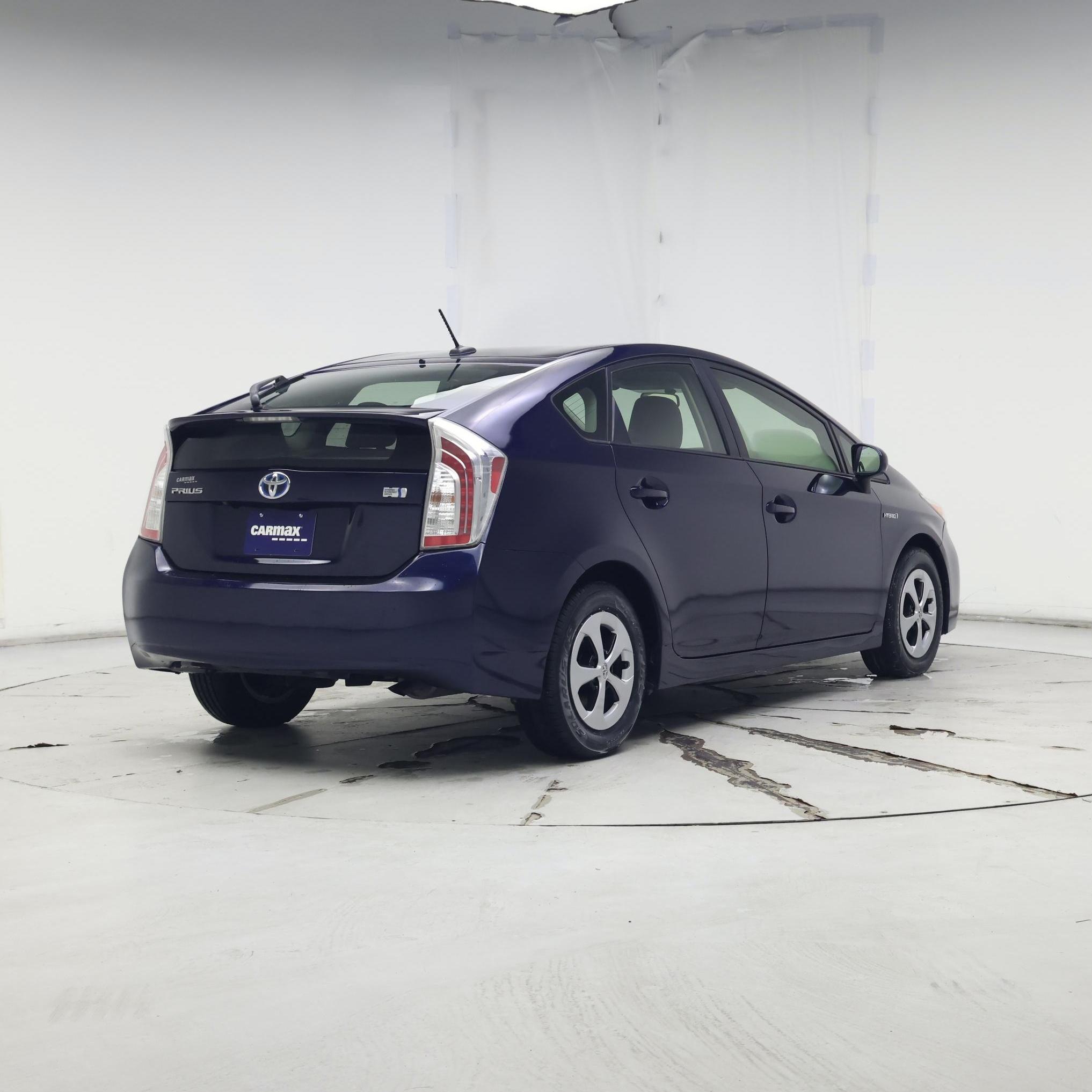 Thumbnail: 2014 Toyota Prius - 8