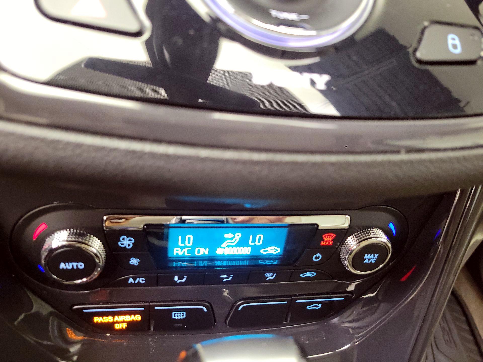 Thumbnail: 2014 Ford Escape - 16