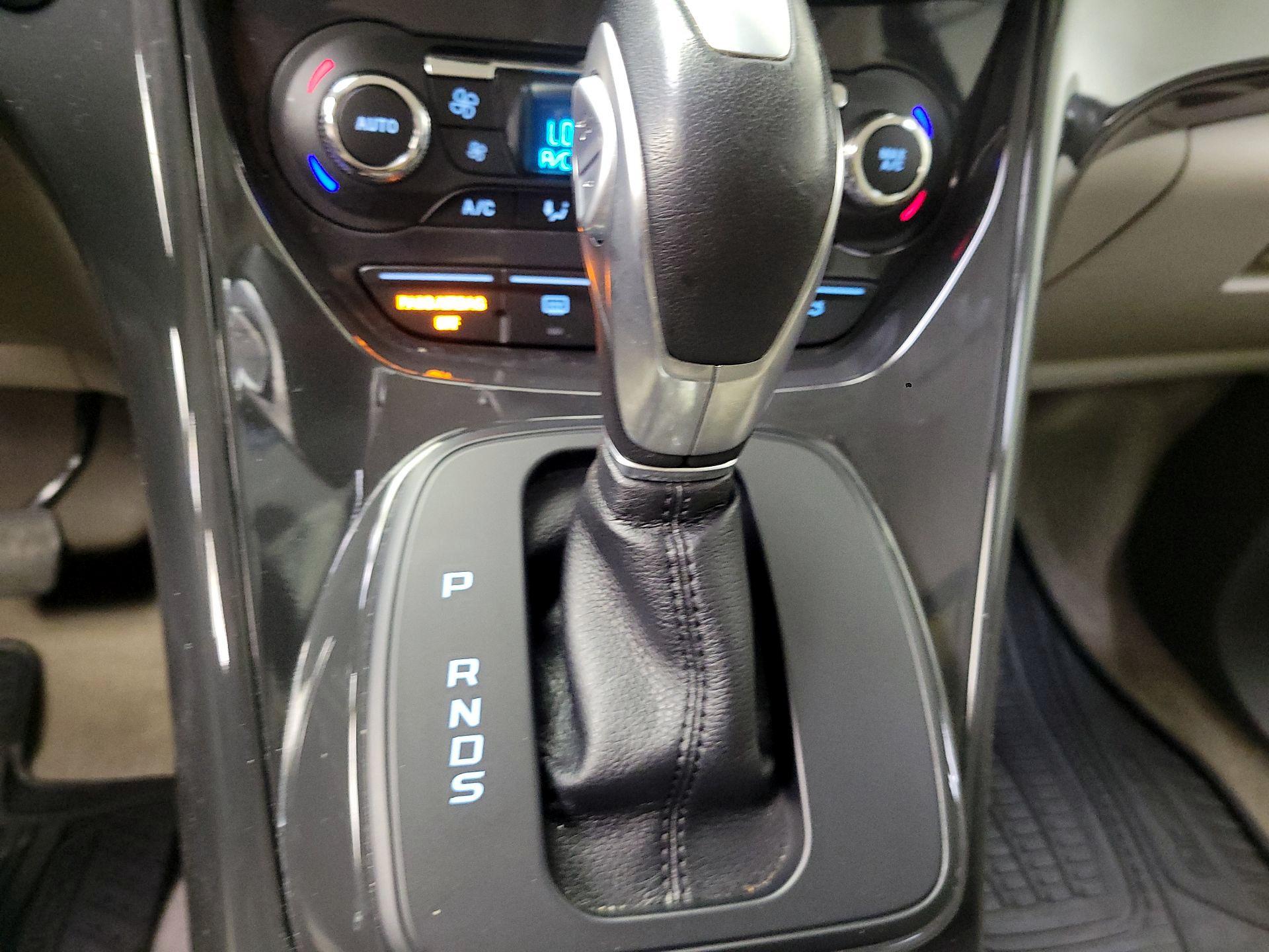 Thumbnail: 2014 Ford Escape - 17
