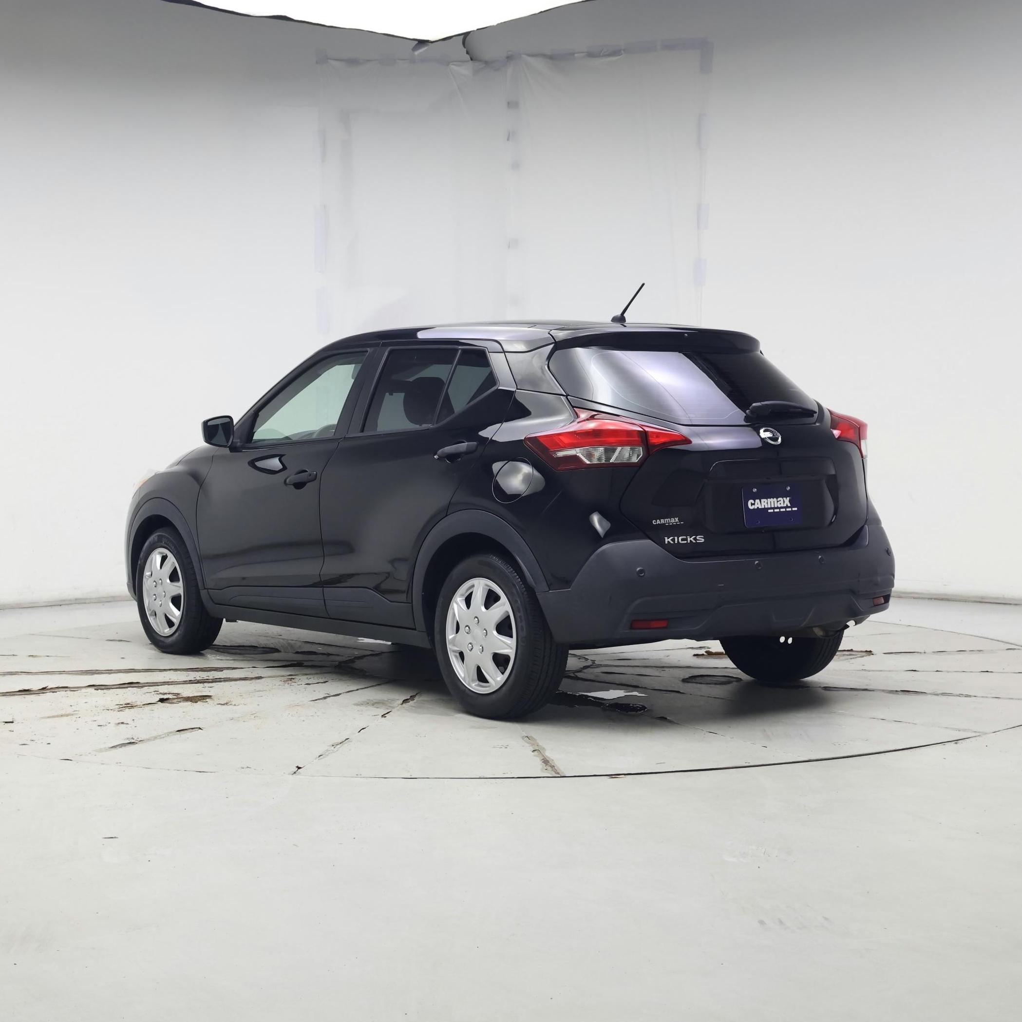 Thumbnail: 2020 Nissan Kicks - 2