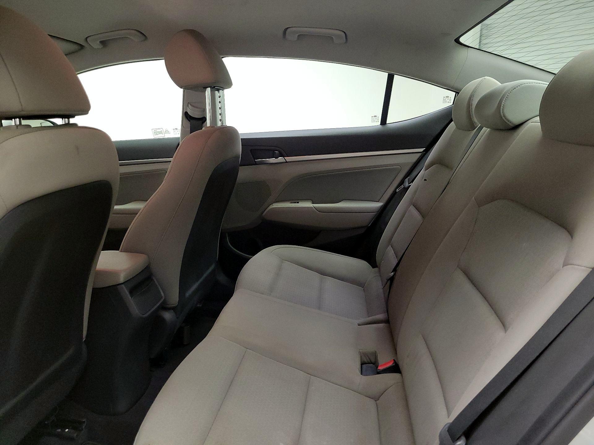 Thumbnail: 2017 Hyundai Elantra - 19