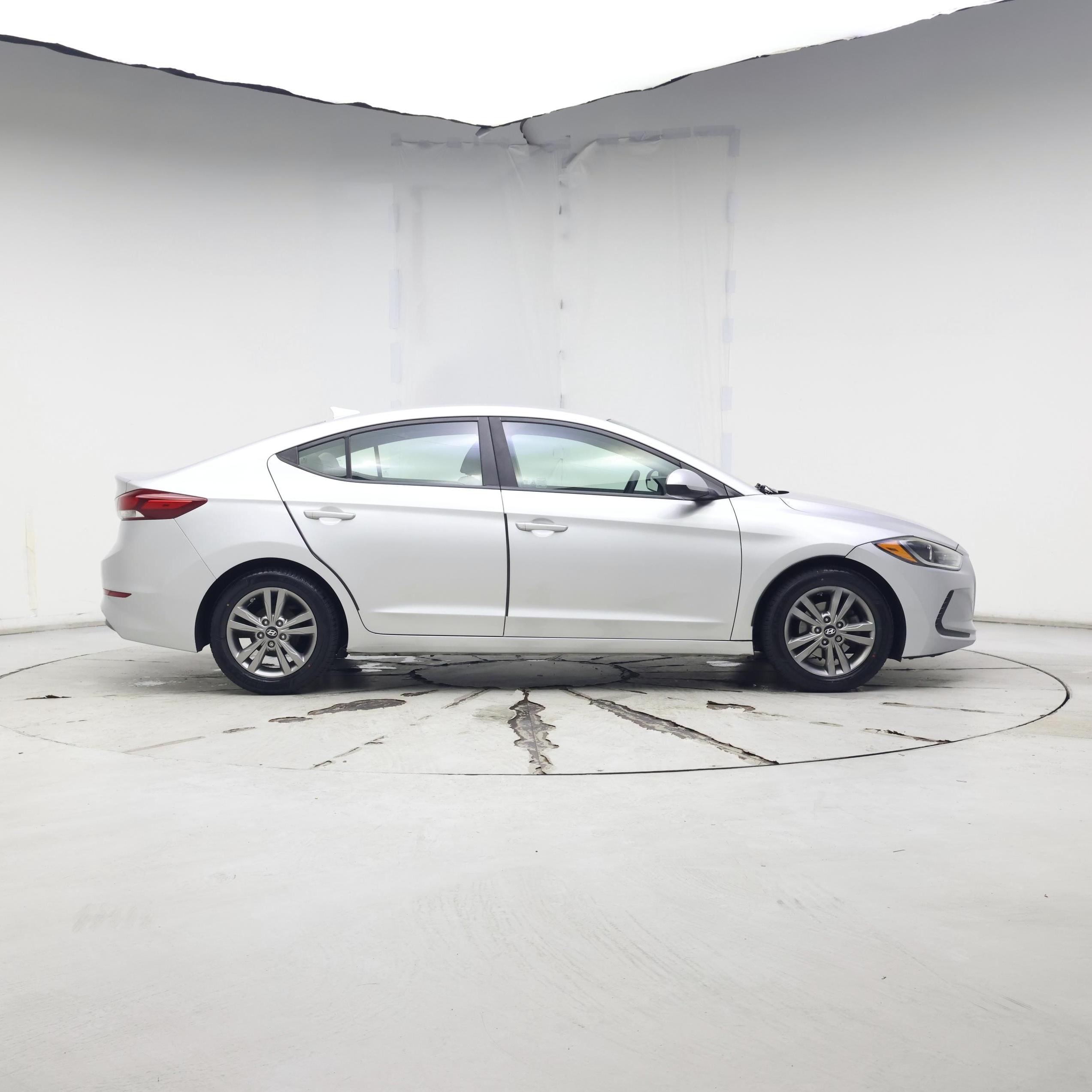 Thumbnail: 2017 Hyundai Elantra - 7