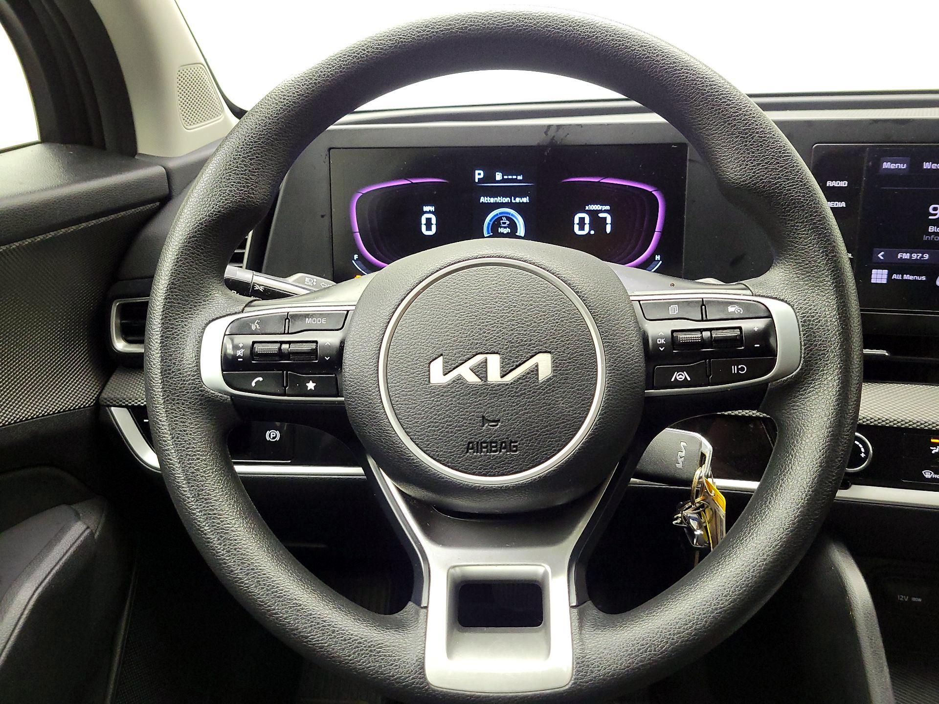 Thumbnail: 2023 Kia Sportage - 10