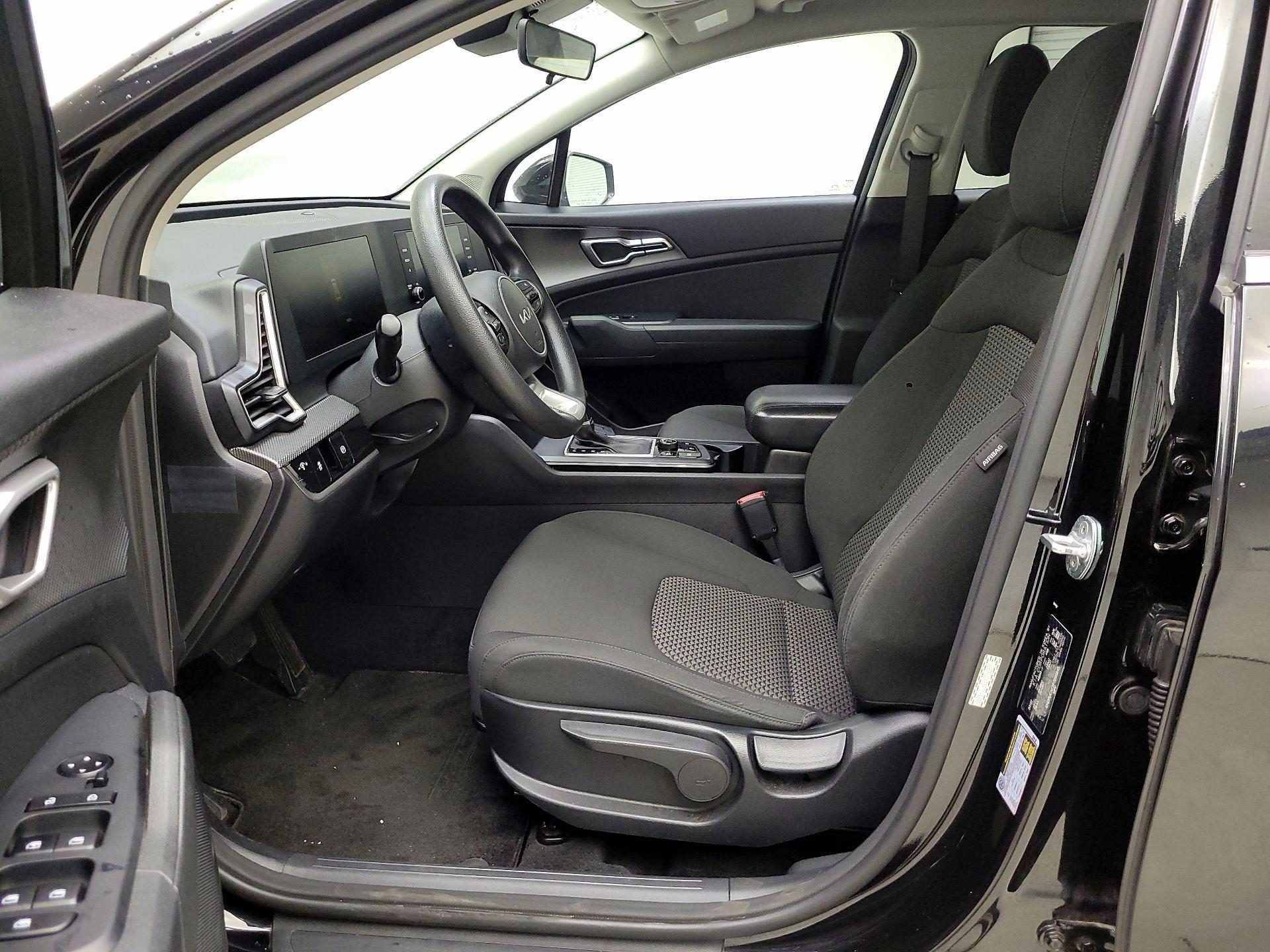Thumbnail: 2023 Kia Sportage - 11