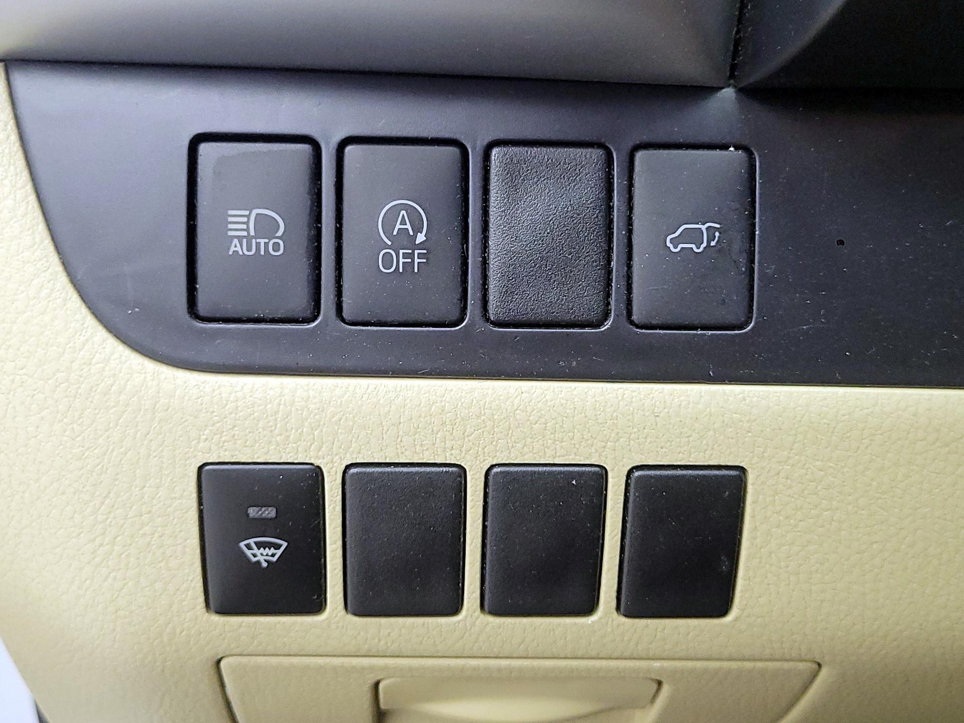 Thumbnail: 2019 Toyota Highlander - 13