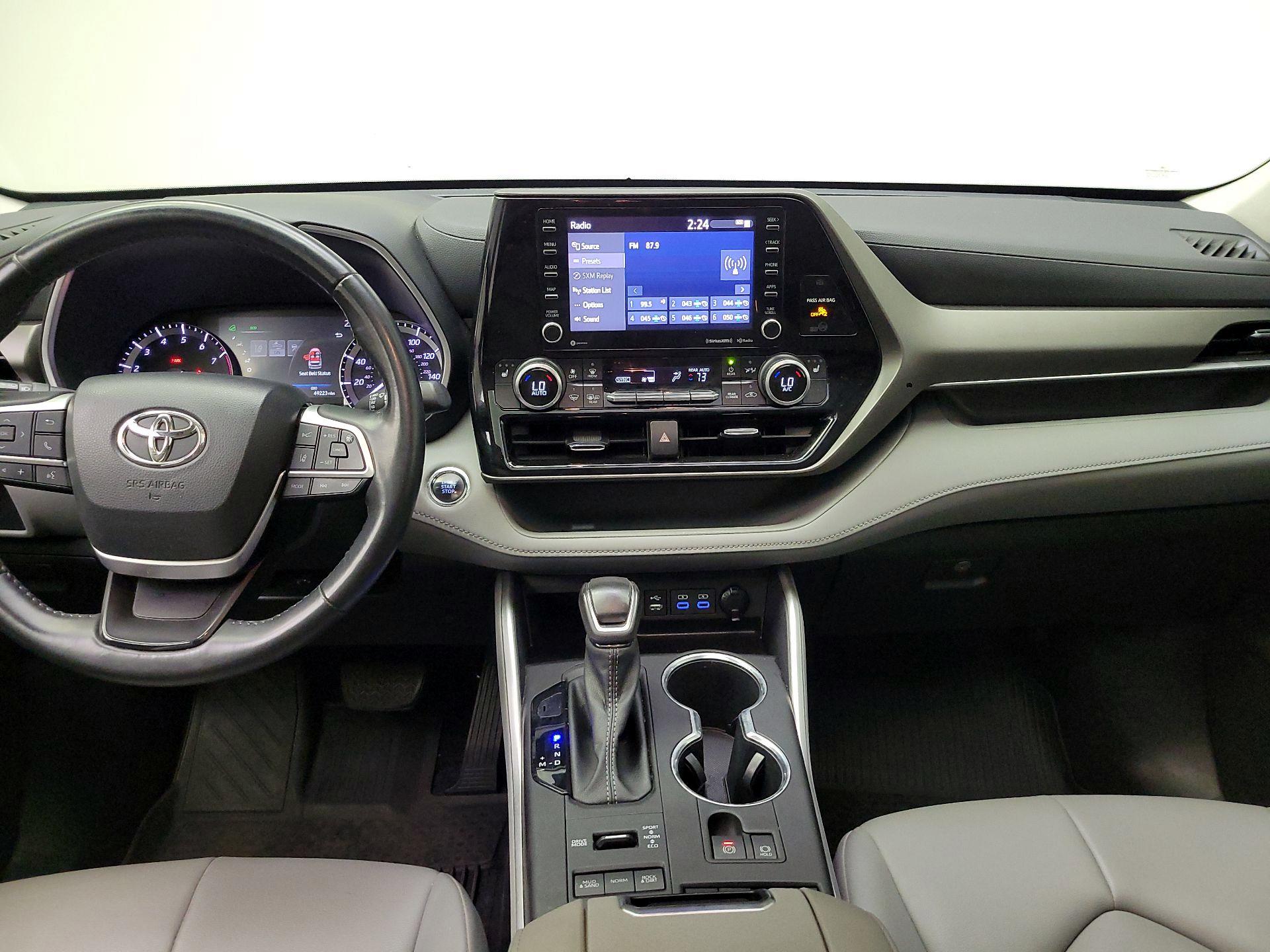 Thumbnail: 2022 Toyota Highlander - 9