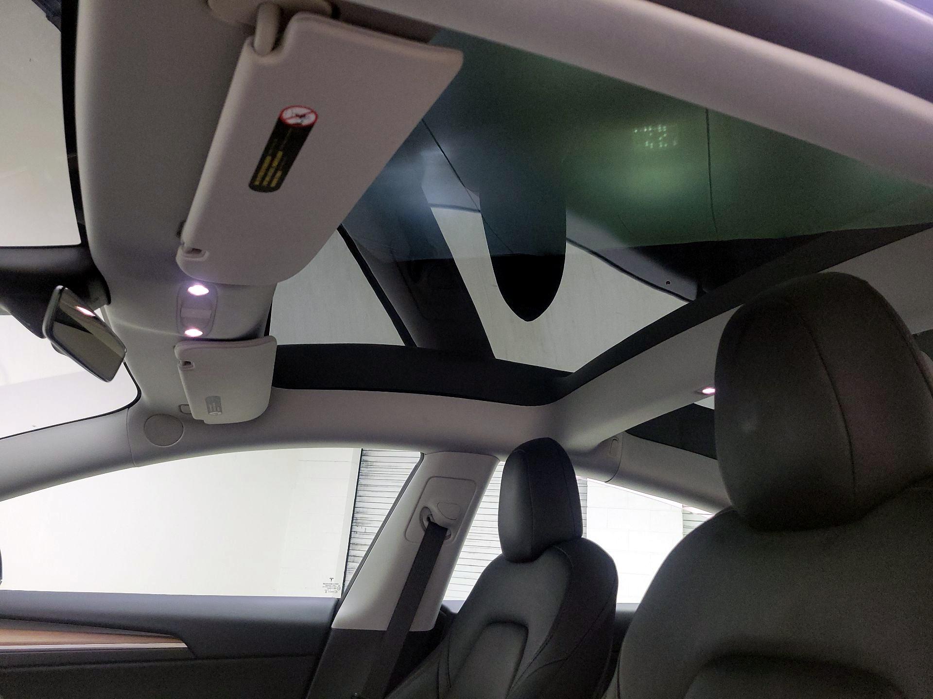 Thumbnail: 2021 Tesla Model 3 - 18