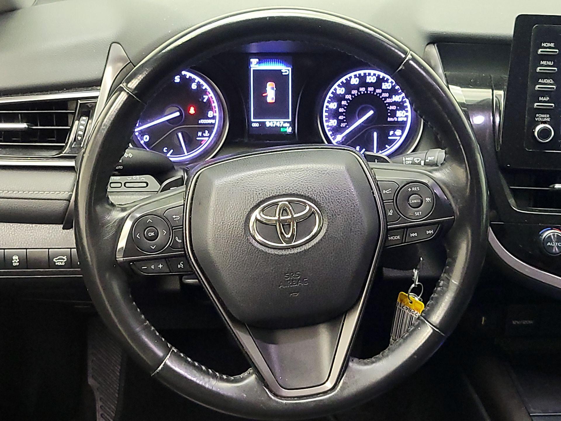 Thumbnail: 2021 Toyota Camry - 10
