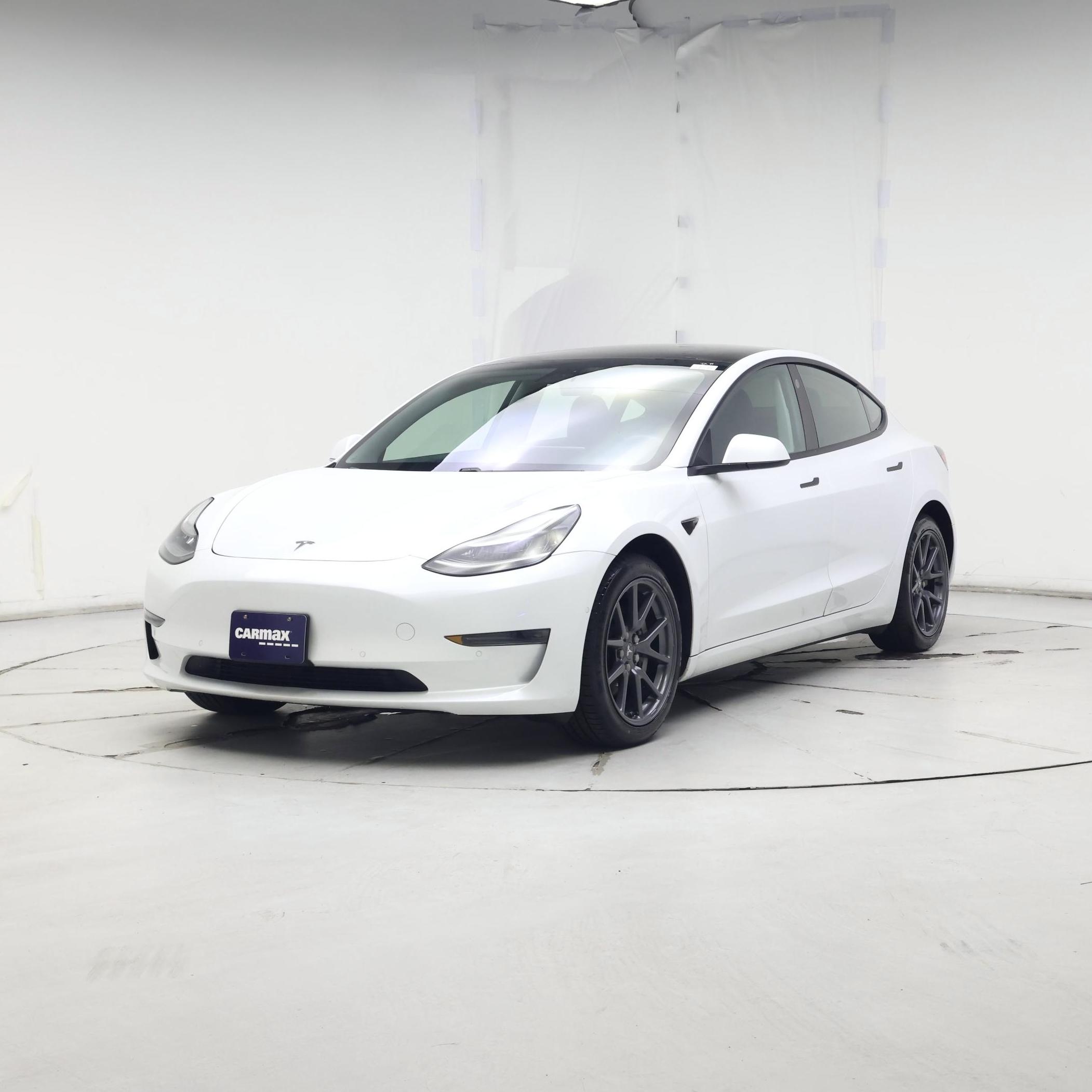 Thumbnail: 2020 Tesla Model 3 - 4