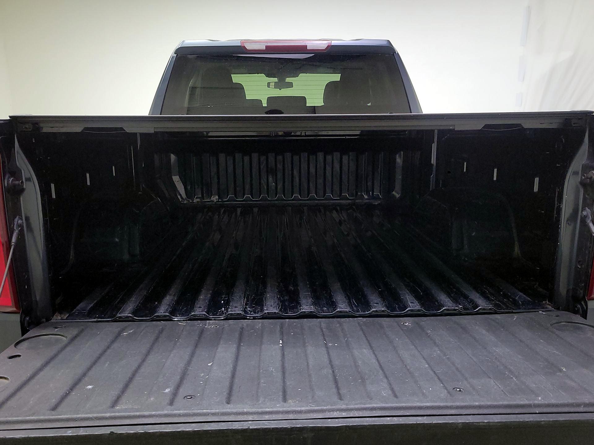 Thumbnail: 2021 Chevrolet Silverado 1500 - 20