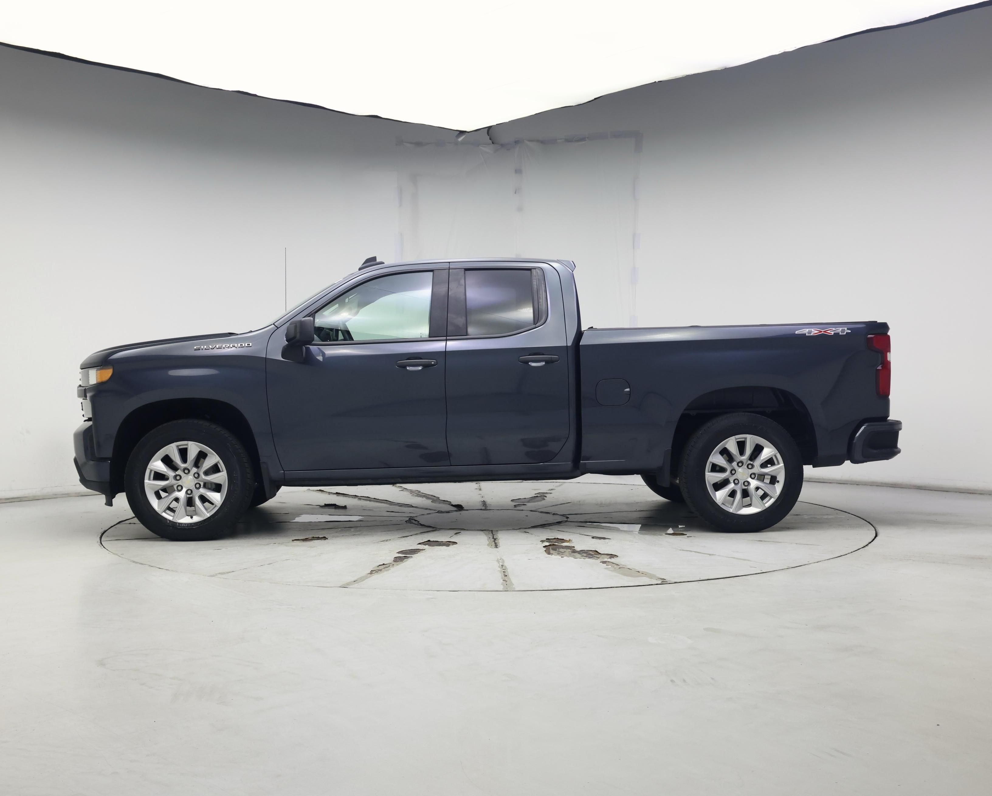 Thumbnail: 2021 Chevrolet Silverado 1500 - 3