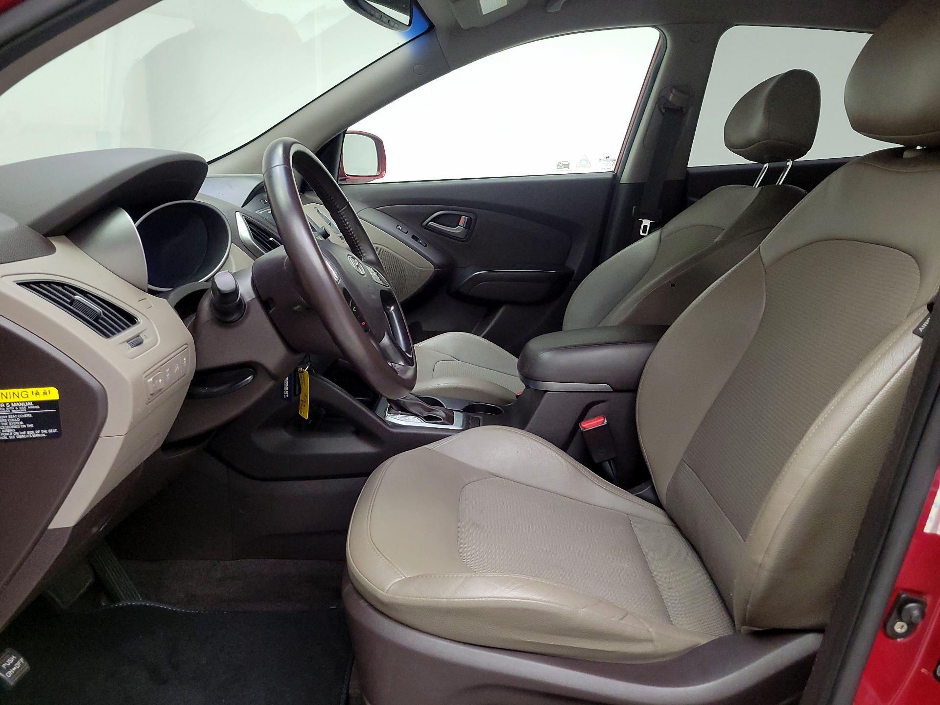 Thumbnail: 2014 Hyundai Tucson - 11