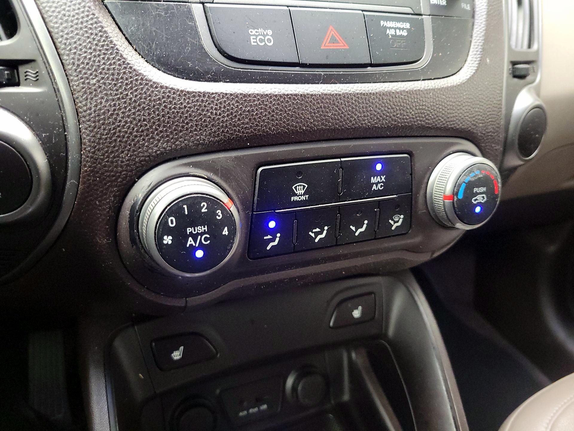 Thumbnail: 2014 Hyundai Tucson - 16