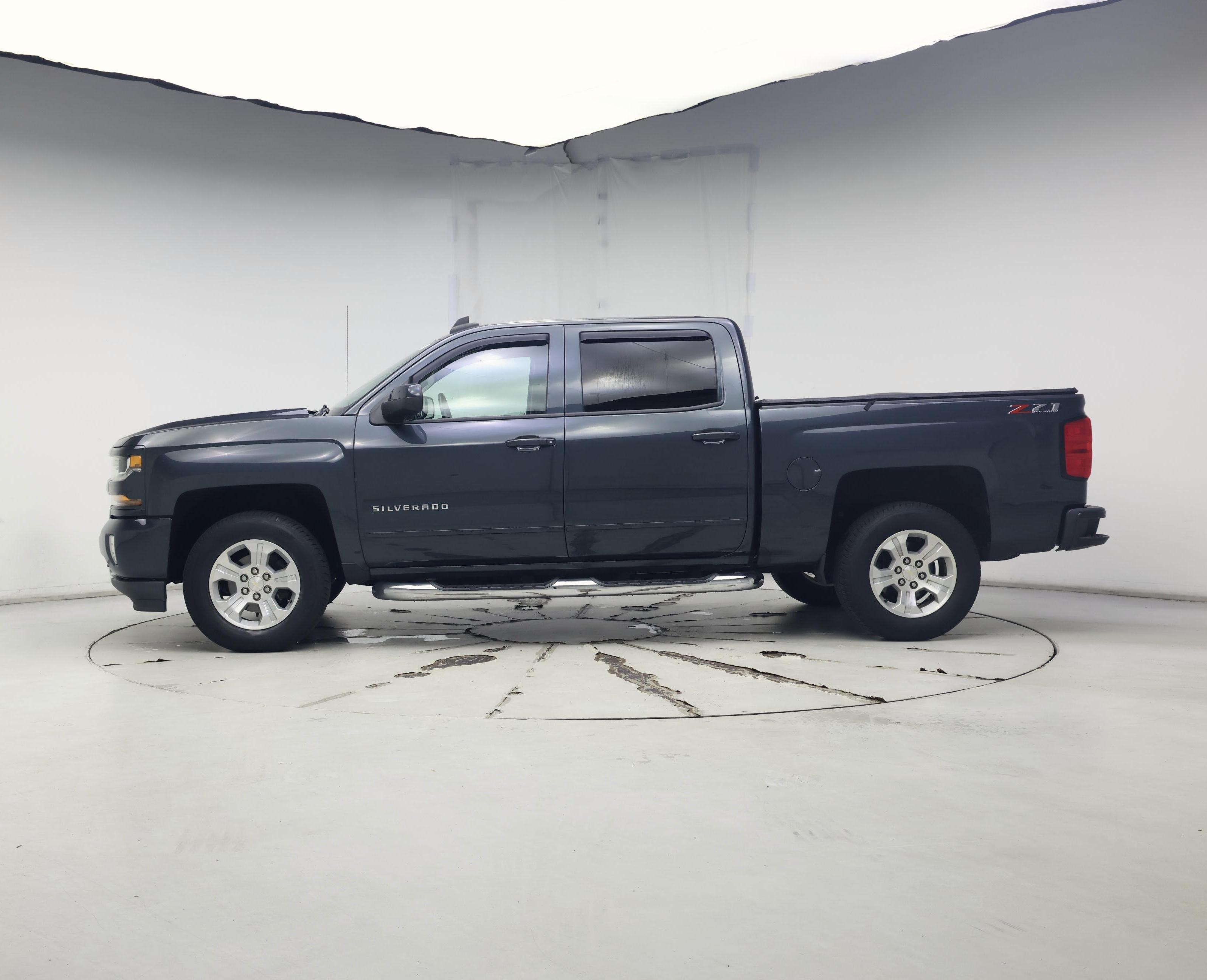 Thumbnail: 2018 Chevrolet Silverado 1500 - 3