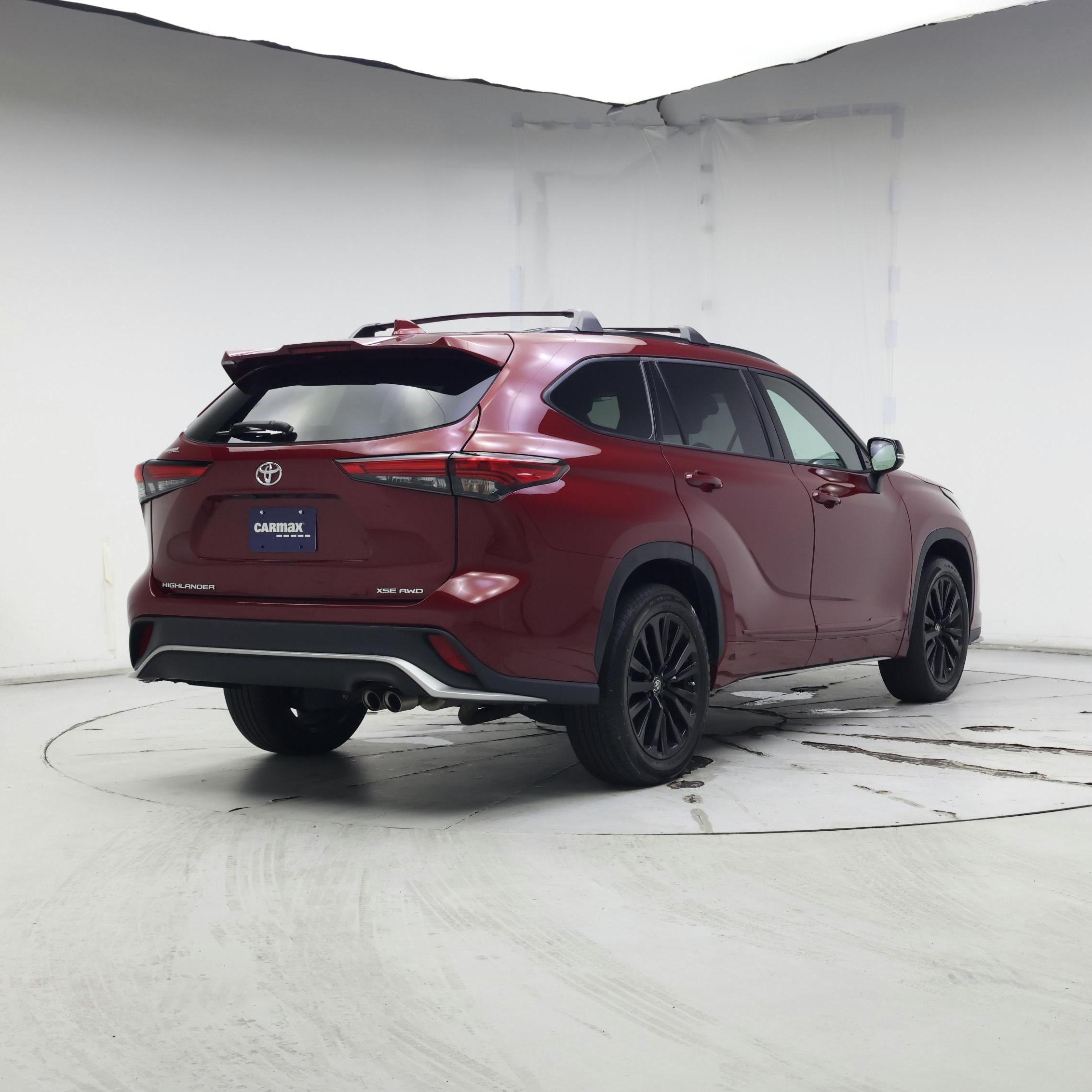 Thumbnail: 2023 Toyota Highlander - 8