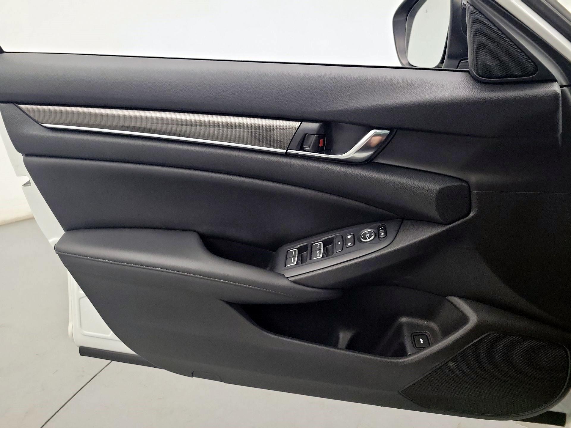 Thumbnail: 2021 Honda Accord - 10