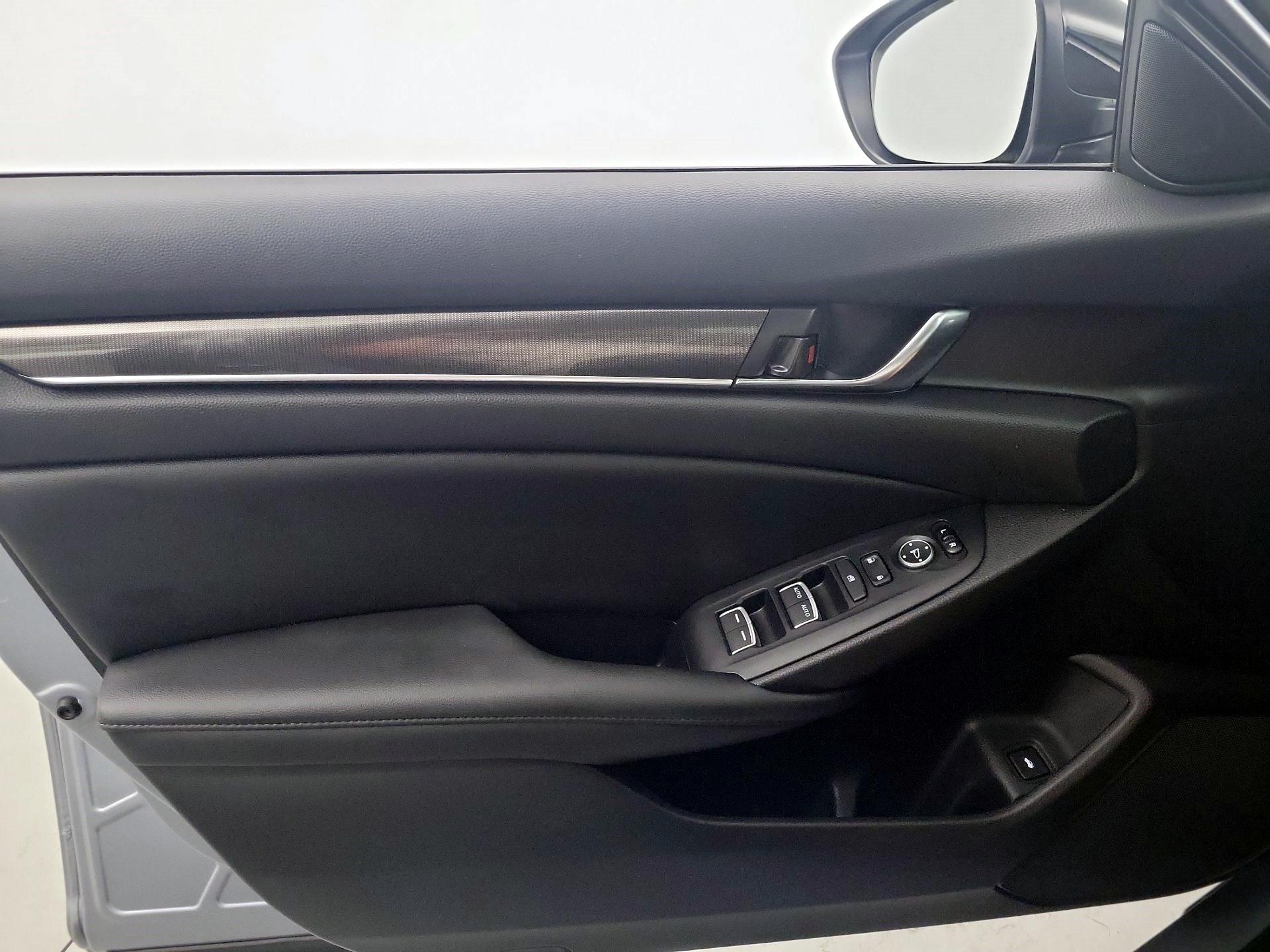 Thumbnail: 2021 Honda Accord - 10