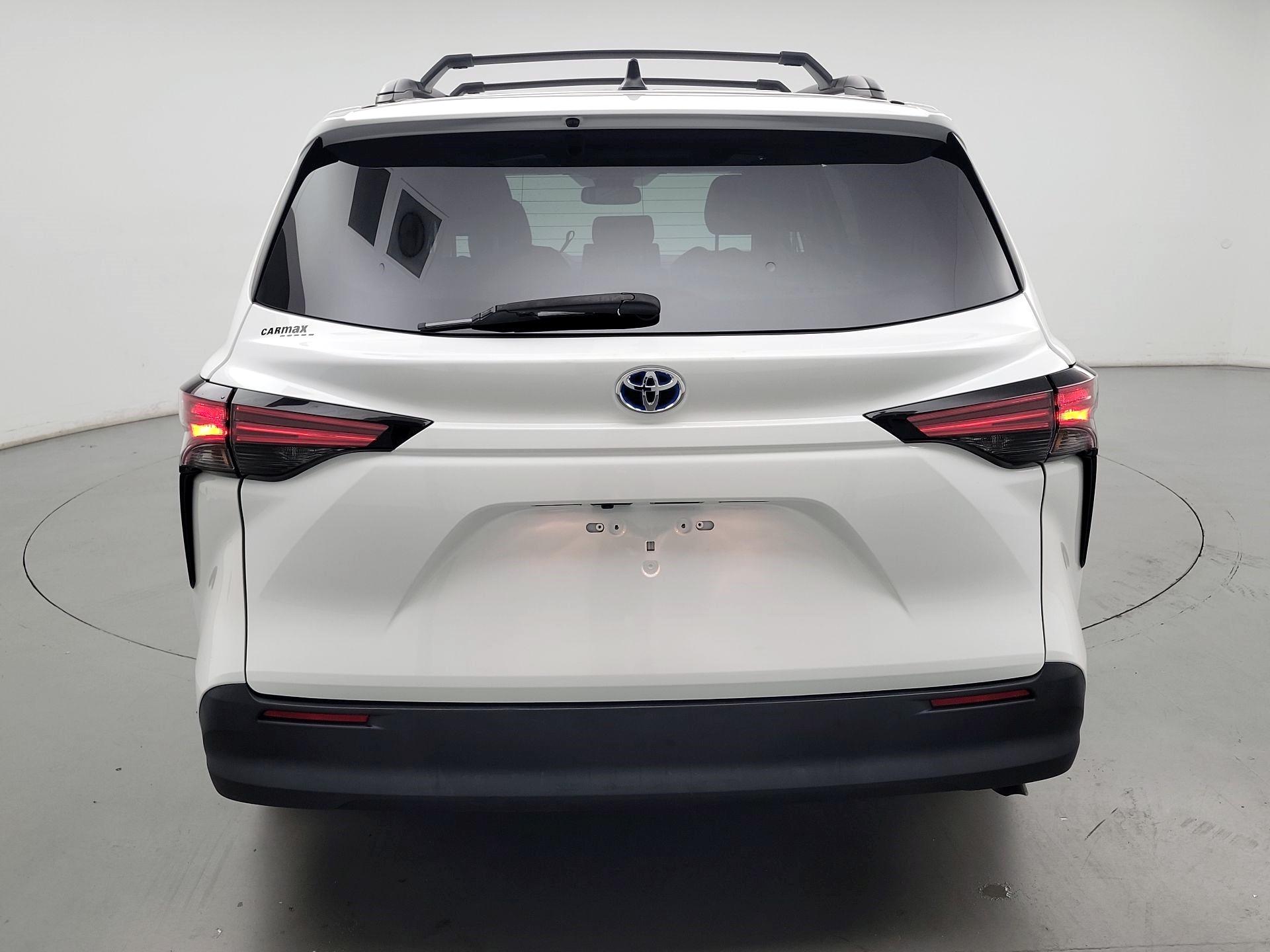 Thumbnail: 2021 Toyota Sienna - 6