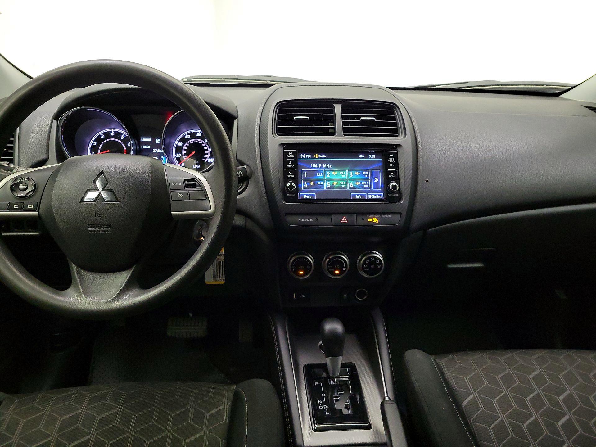 Thumbnail: 2023 Mitsubishi Outlander Sport - 9