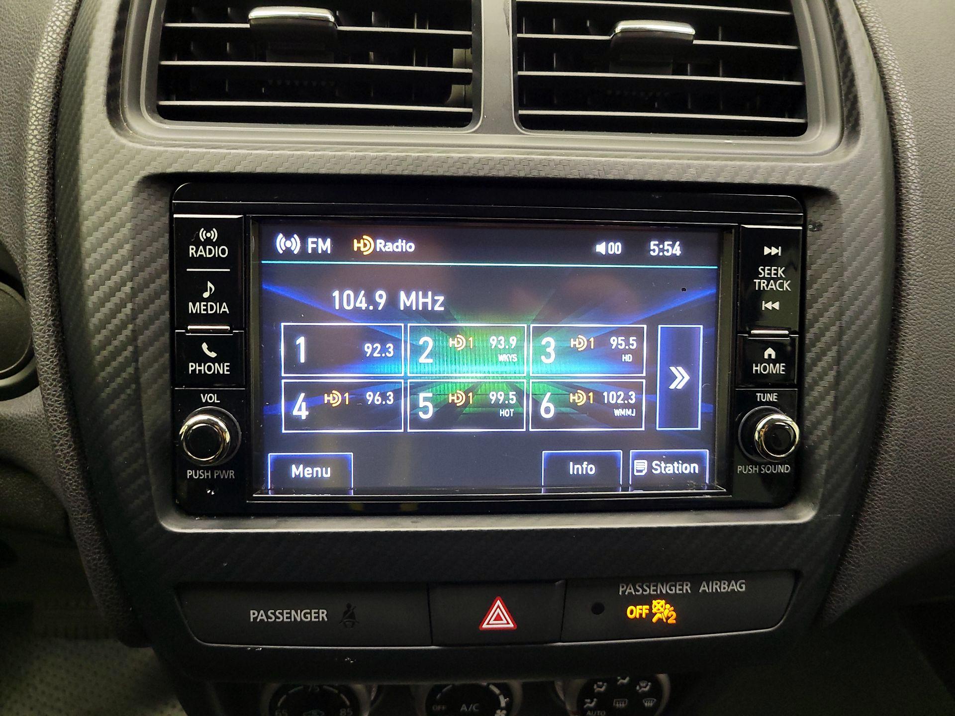 Thumbnail: 2023 Mitsubishi Outlander Sport - 15