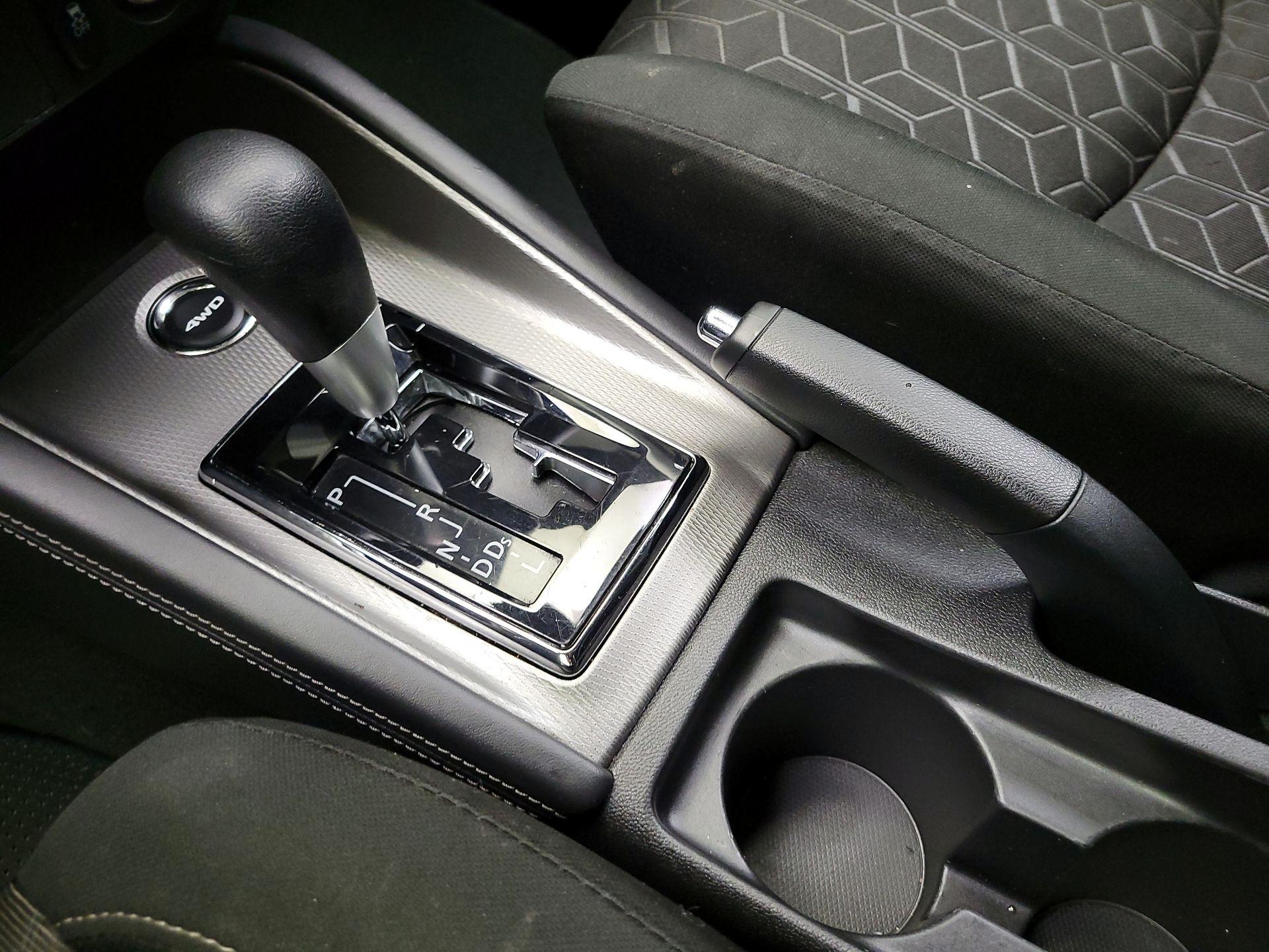 Thumbnail: 2023 Mitsubishi Outlander Sport - 17