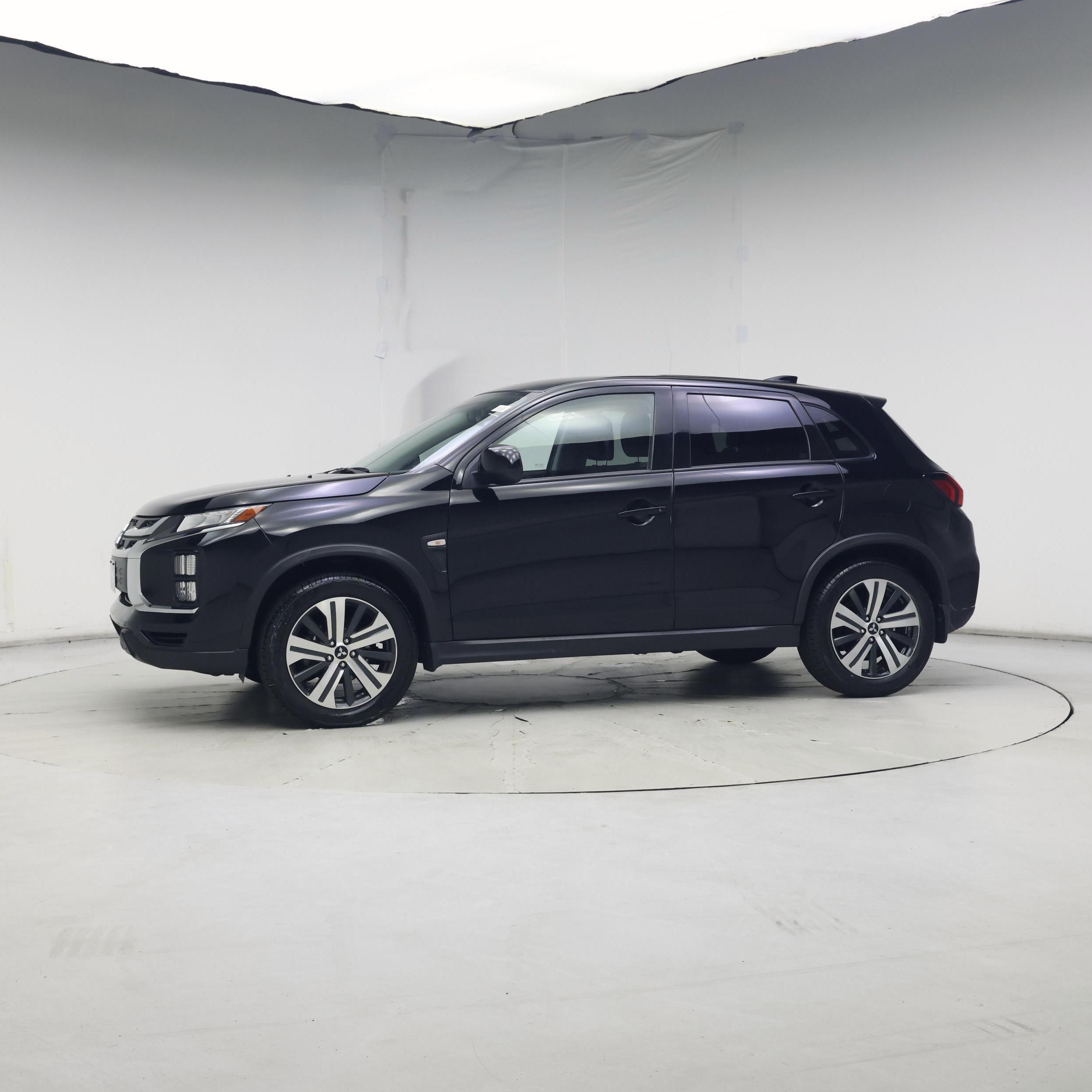 Thumbnail: 2023 Mitsubishi Outlander Sport - 3