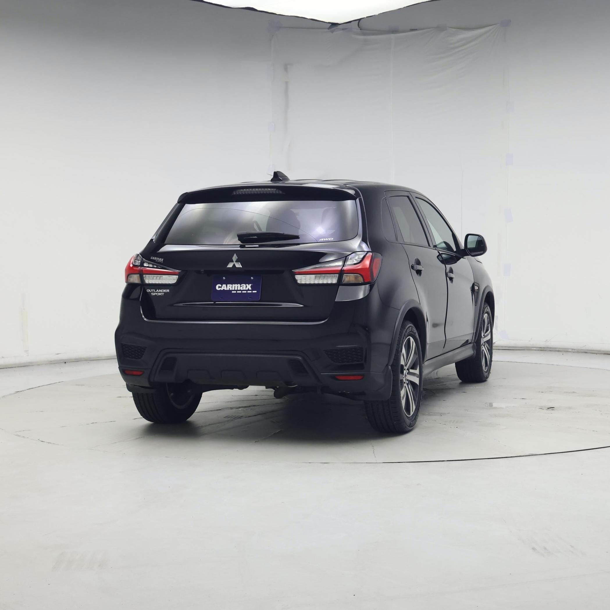 Thumbnail: 2023 Mitsubishi Outlander Sport - 8