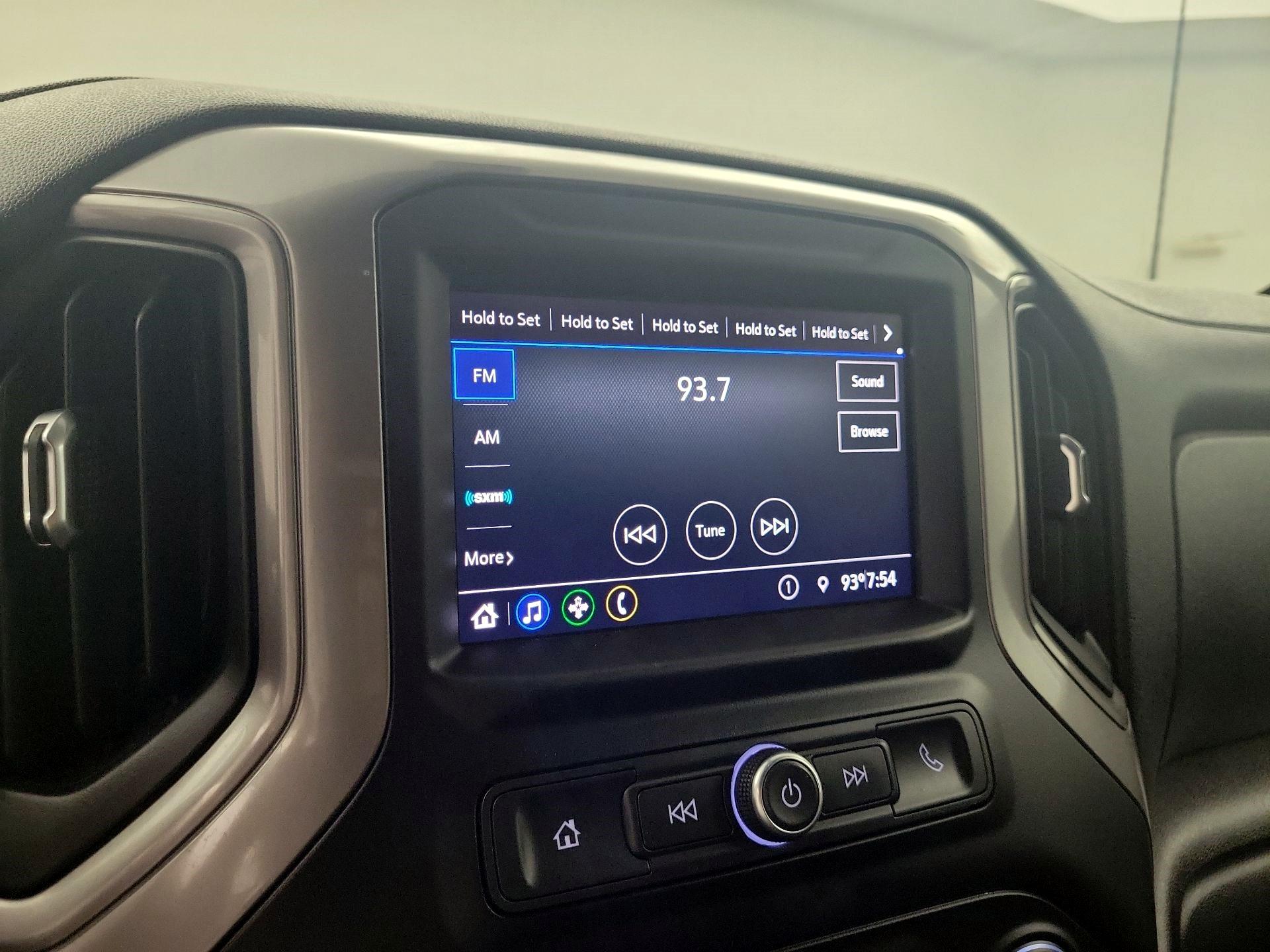 Thumbnail: 2020 Chevrolet Silverado 1500 - 13