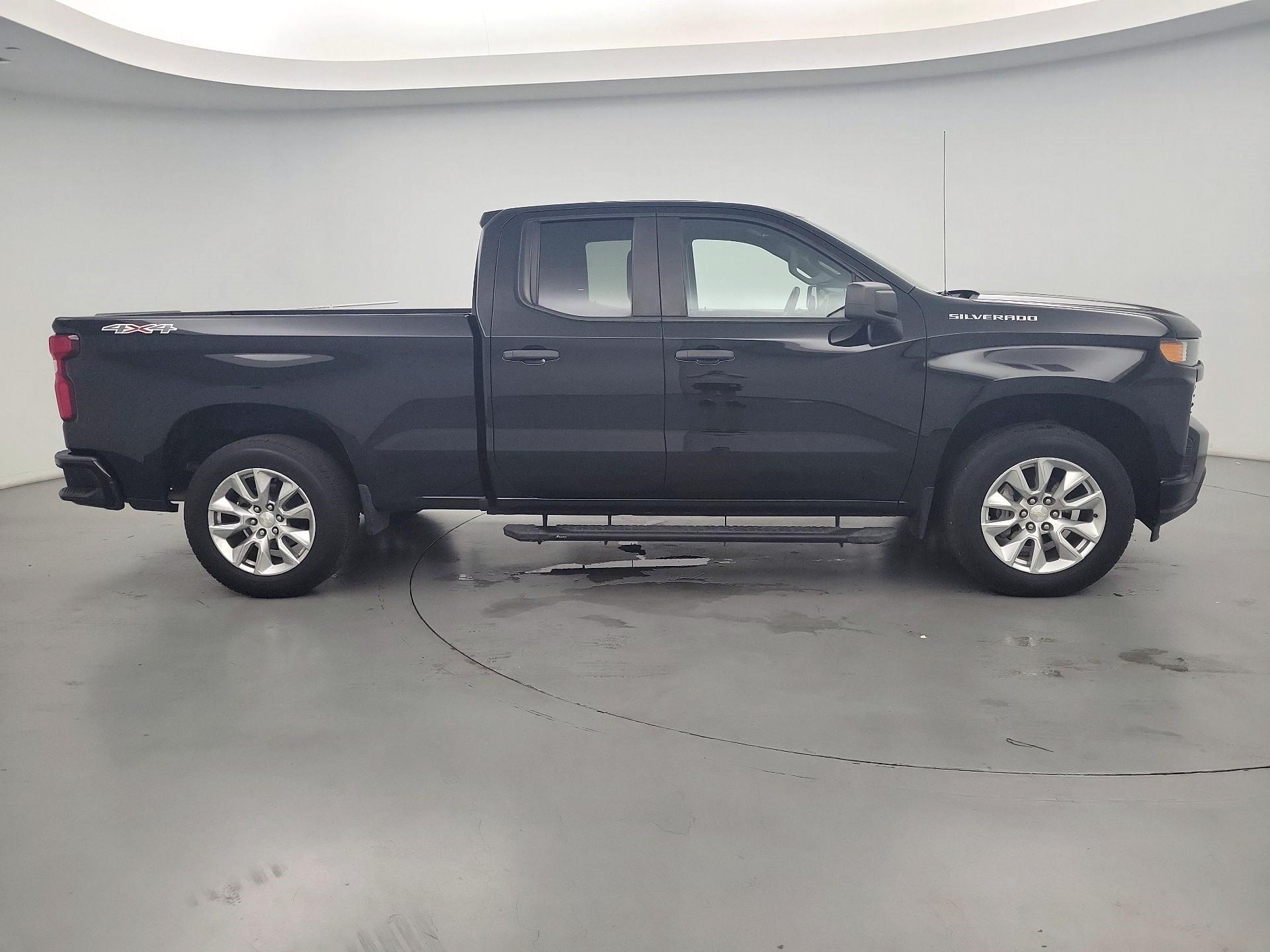 Thumbnail: 2020 Chevrolet Silverado 1500 - 4