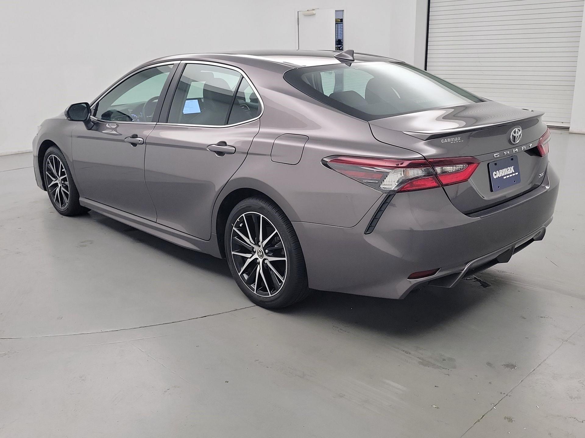 Thumbnail: 2022 Toyota Camry - 7