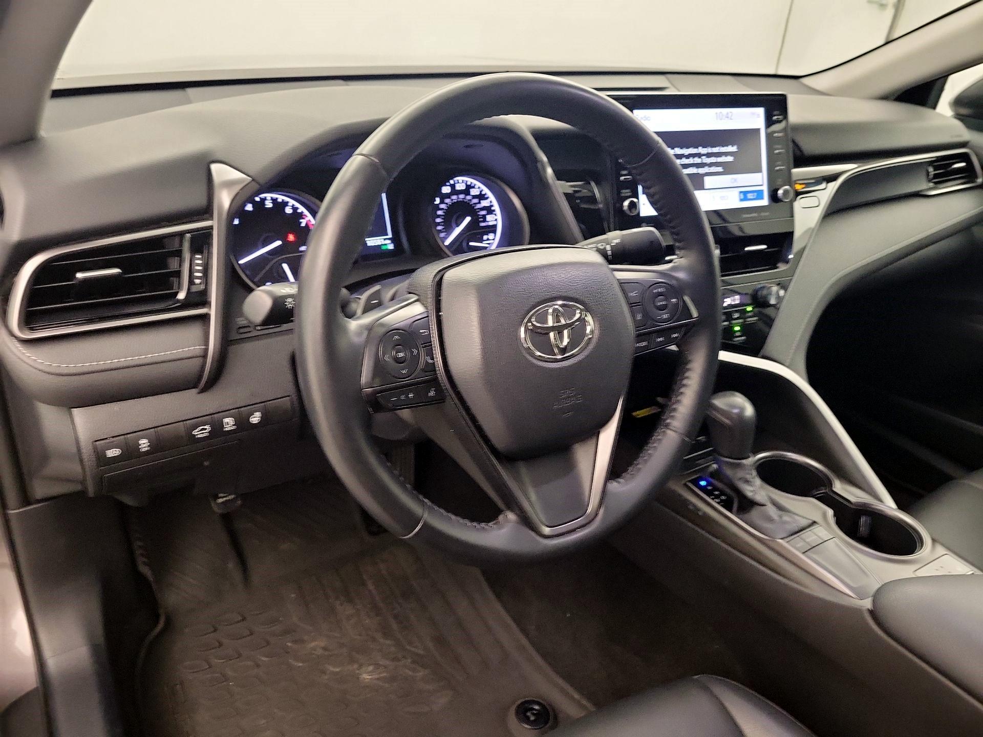 Thumbnail: 2022 Toyota Camry - 8