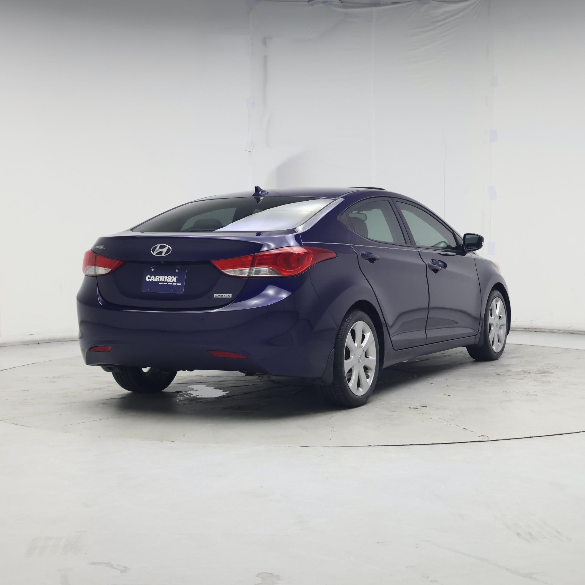 Thumbnail: 2013 Hyundai Elantra - 8