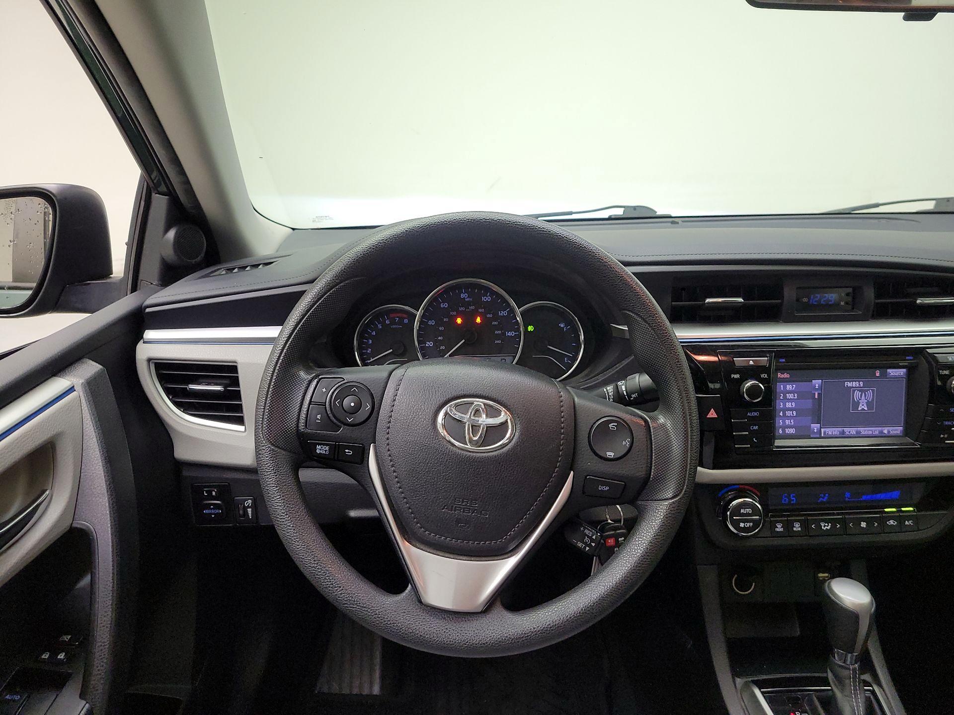 Thumbnail: 2014 Toyota Corolla - 10