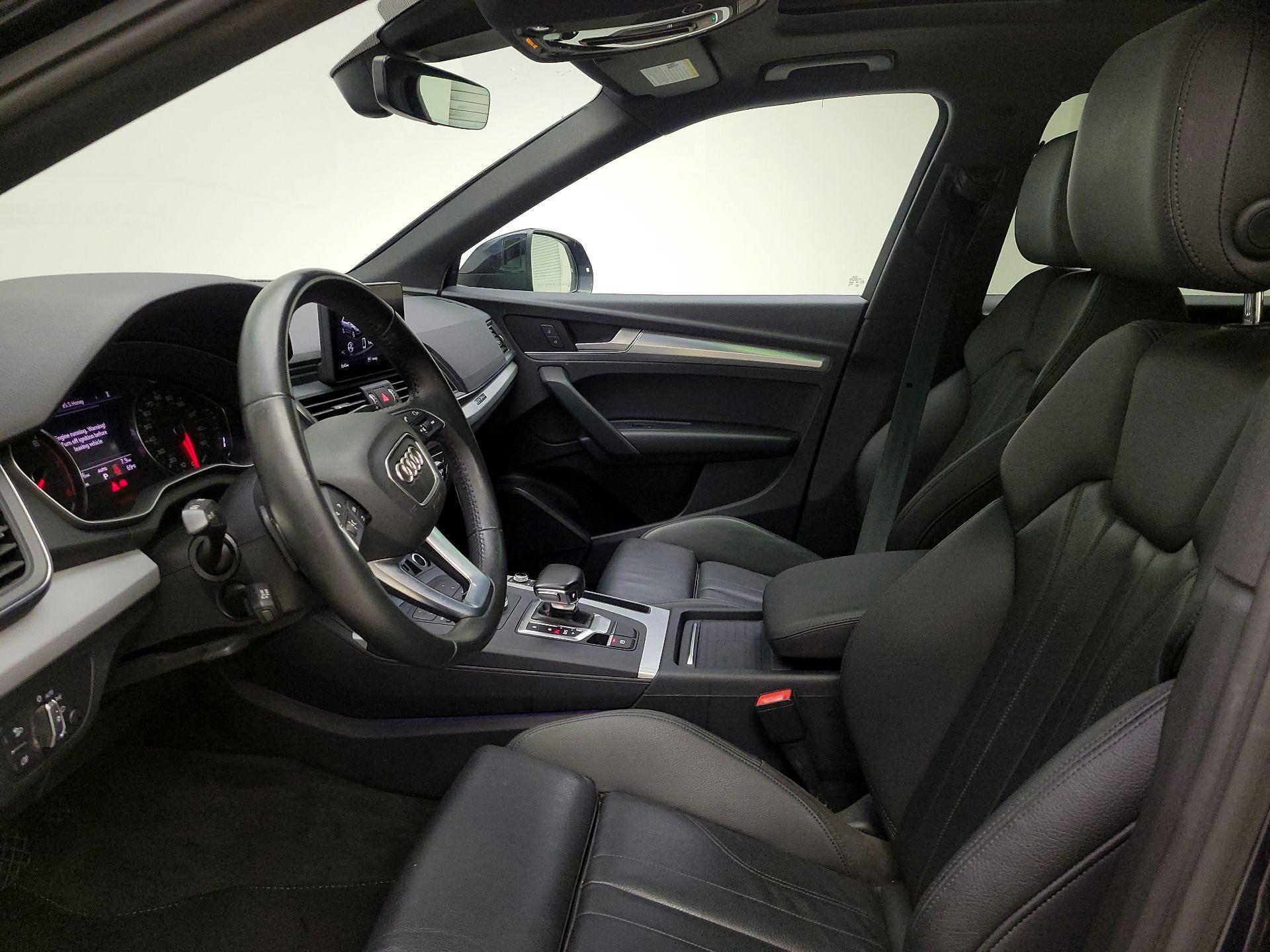Thumbnail: 2020 Audi Q5 - 11