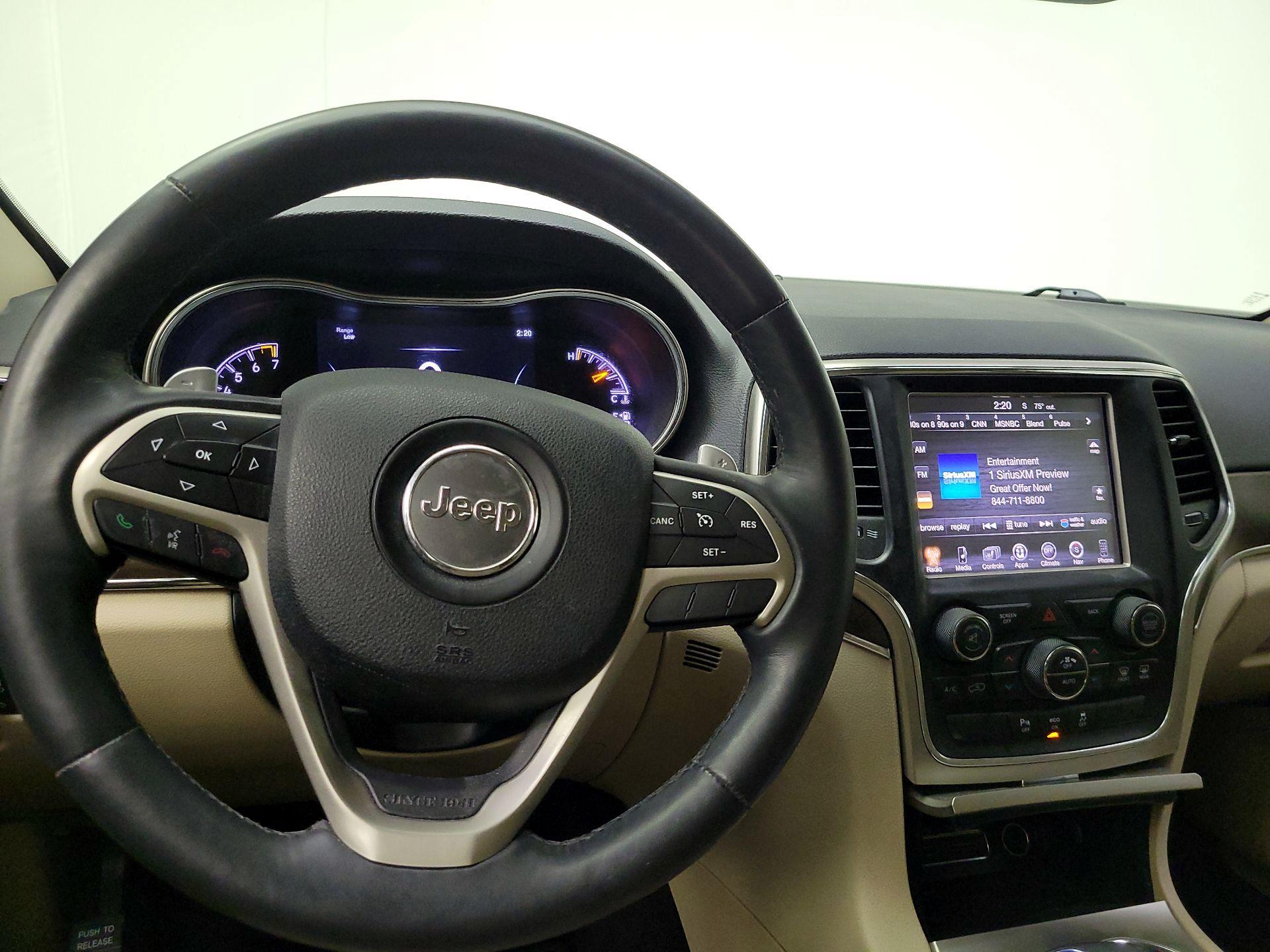 Thumbnail: 2015 Jeep Grand Cherokee - 10