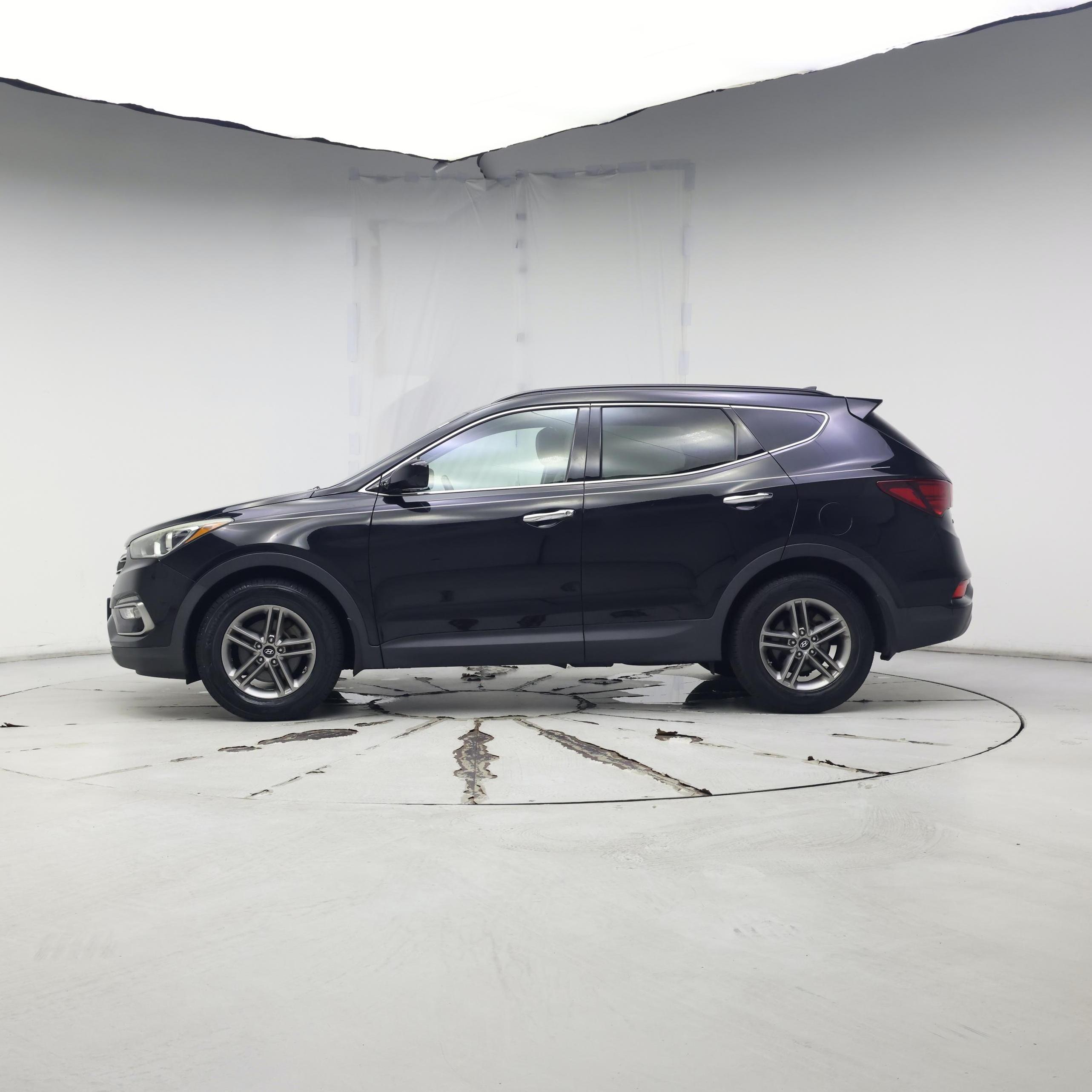 Thumbnail: 2017 Hyundai Santa Fe - 3