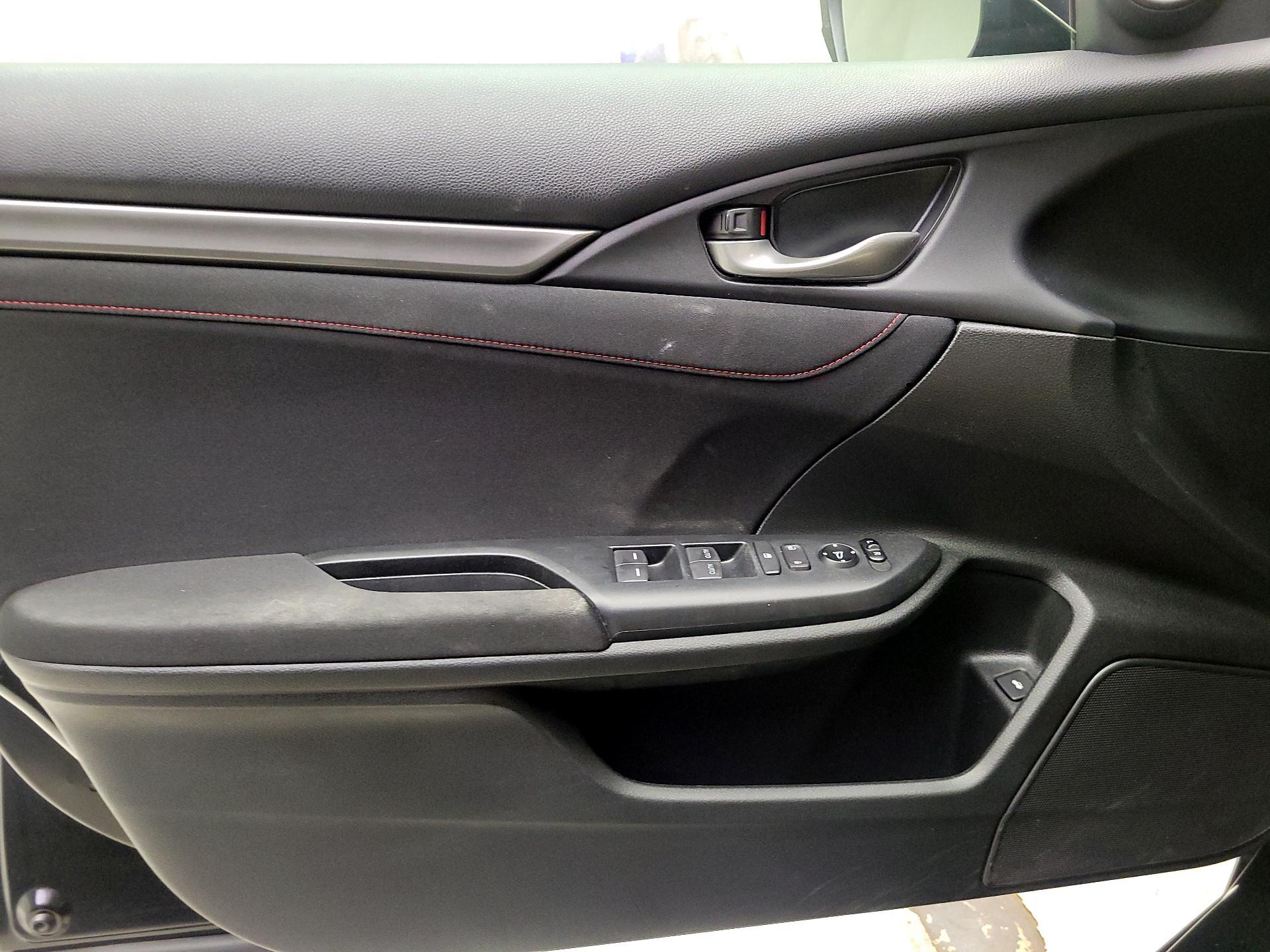 Thumbnail: 2017 Honda Civic - 12
