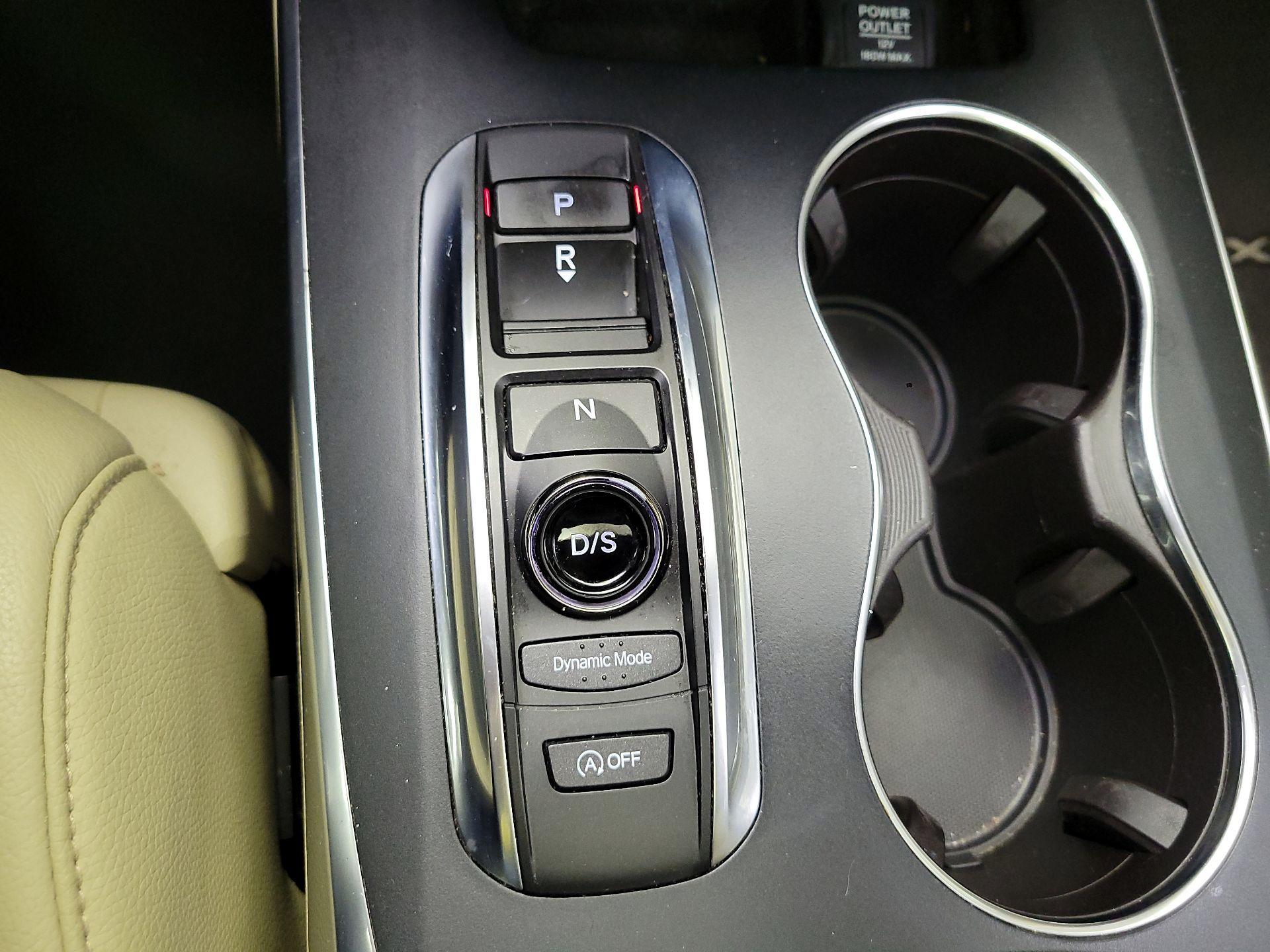 Thumbnail: 2019 Acura MDX - 17