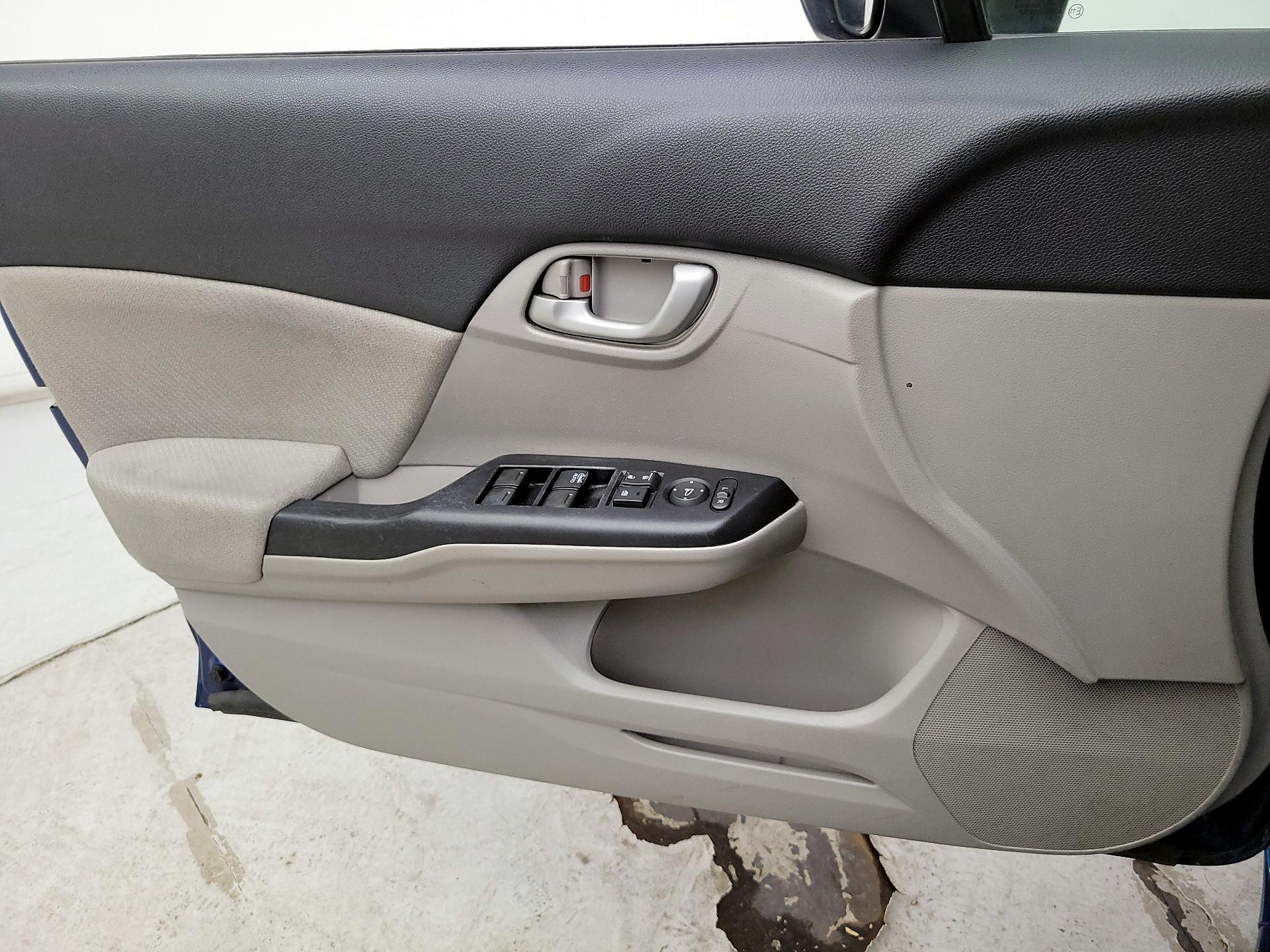 Thumbnail: 2013 Honda Civic - 12