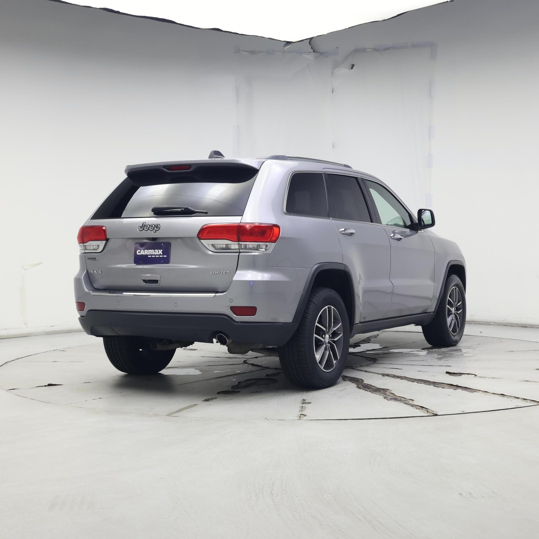 Thumbnail: 2018 Jeep Grand Cherokee - 8
