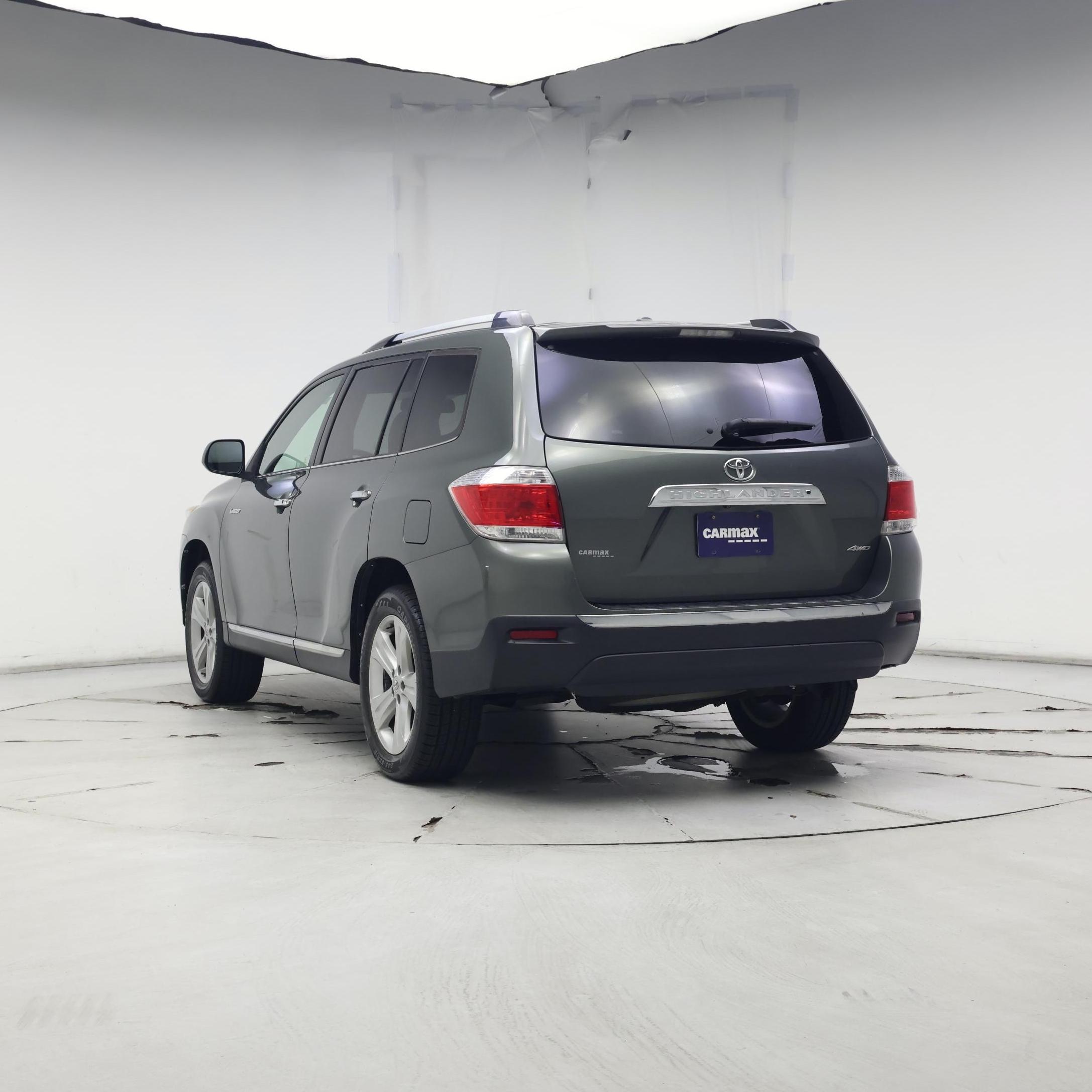 Thumbnail: 2013 Toyota Highlander - 2