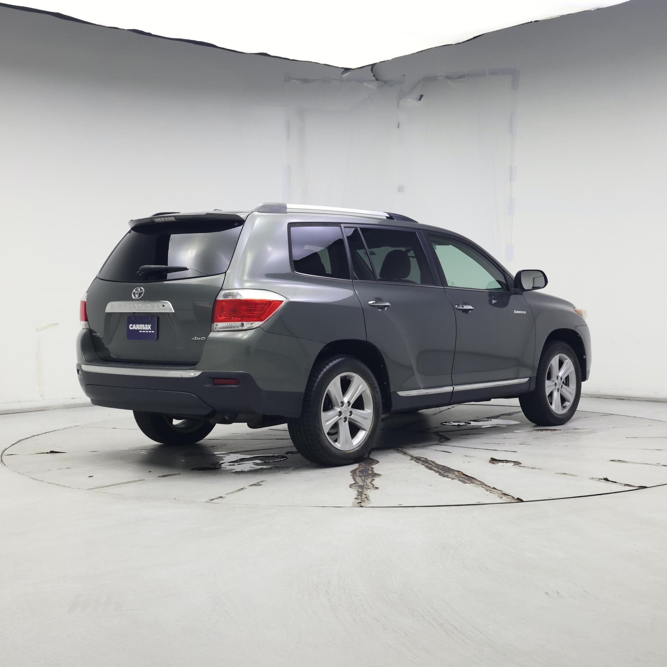Thumbnail: 2013 Toyota Highlander - 8