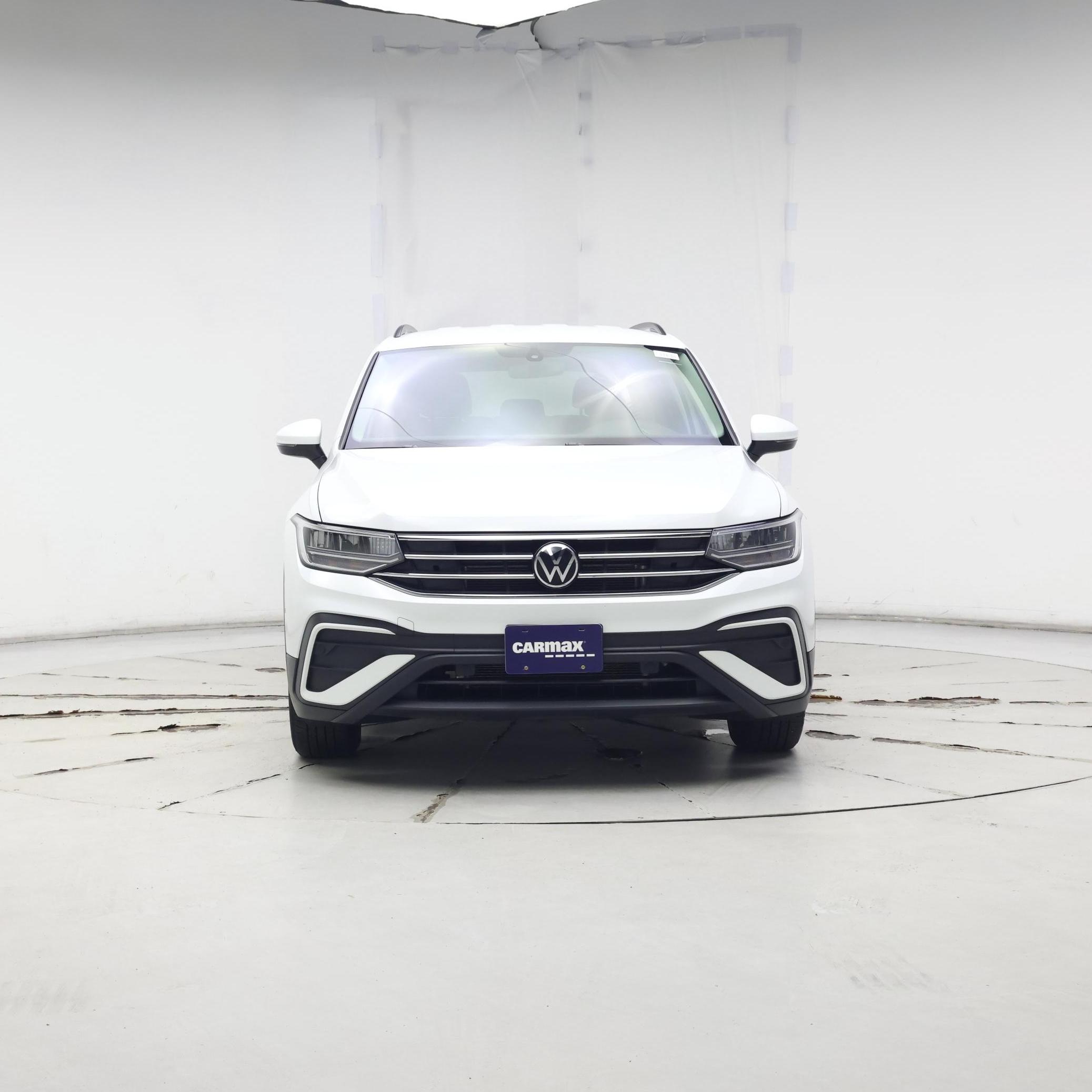 Thumbnail: 2023 Volkswagen Tiguan - 5