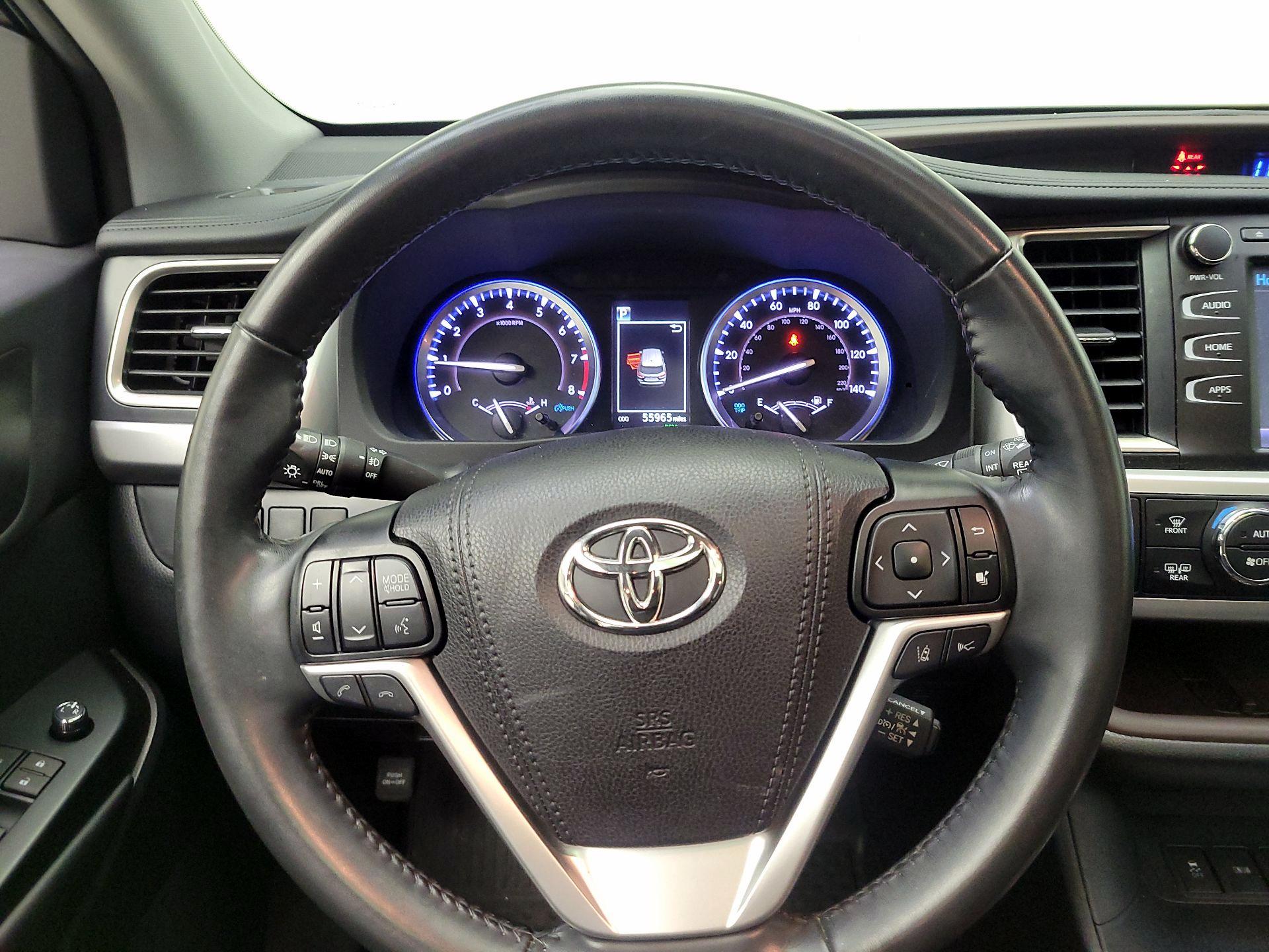 Thumbnail: 2019 Toyota Highlander - 10