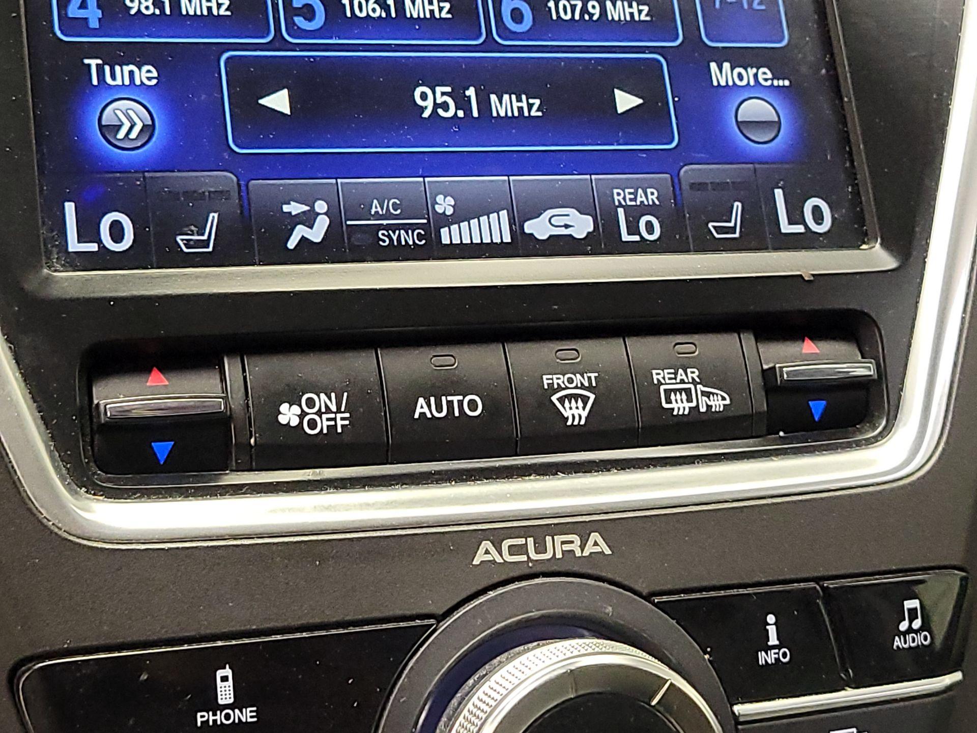 Thumbnail: 2017 Acura MDX - 16