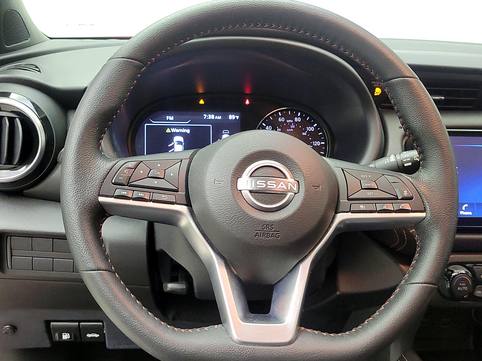 Thumbnail: 2022 Nissan Kicks - 10